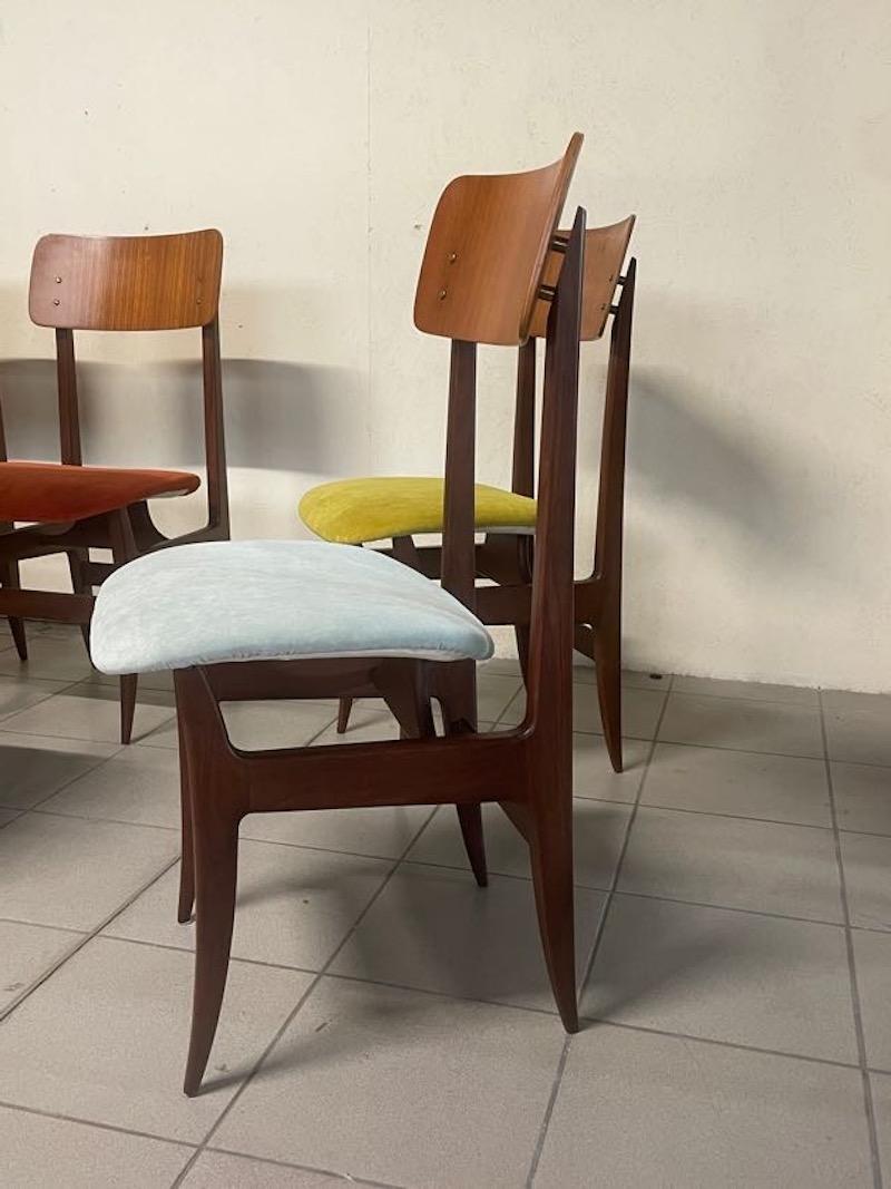 Mid-20th Century Set di 8 sedie in teak e tessuto anni '60 in vendita