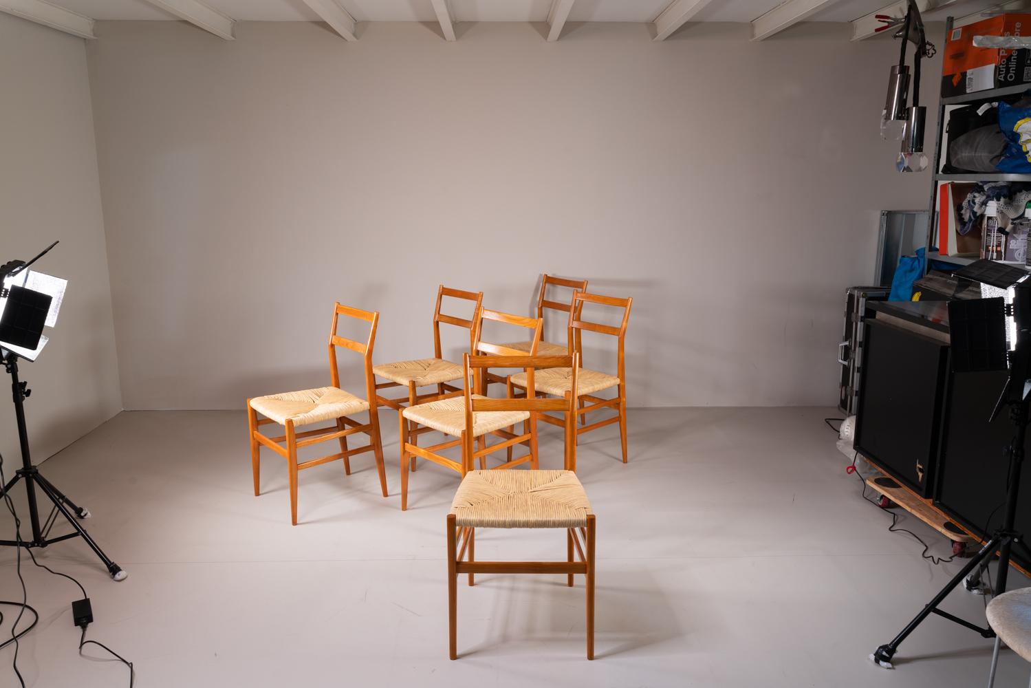 Mid-Century Modern Ensemble de 8 chaises Leggera Gio Ponti Cassina en vente
