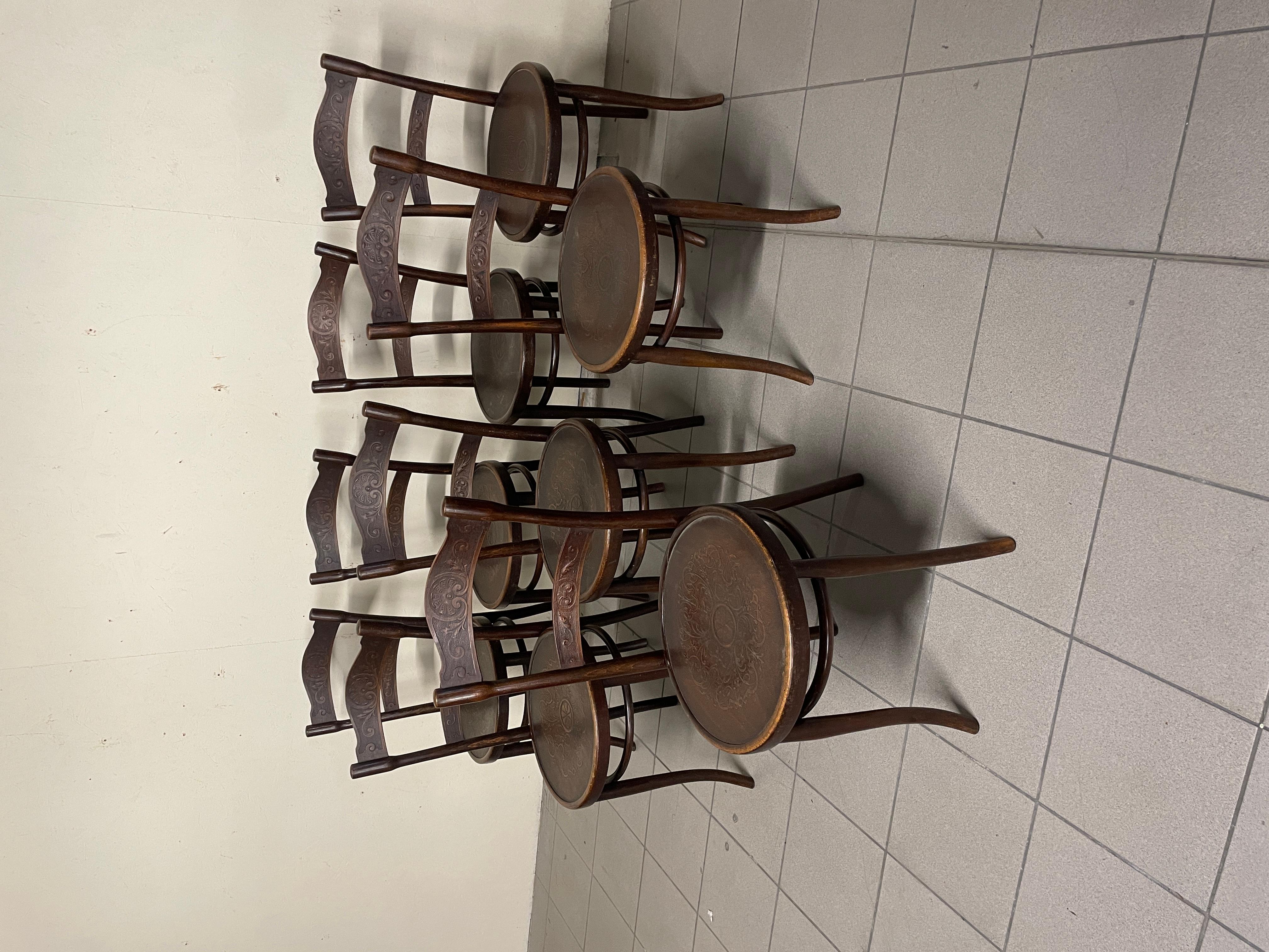 Satz von 8 Thonet-Stühlen aus der ersten Hälfte des 20. Jahrhunderts im Angebot 12
