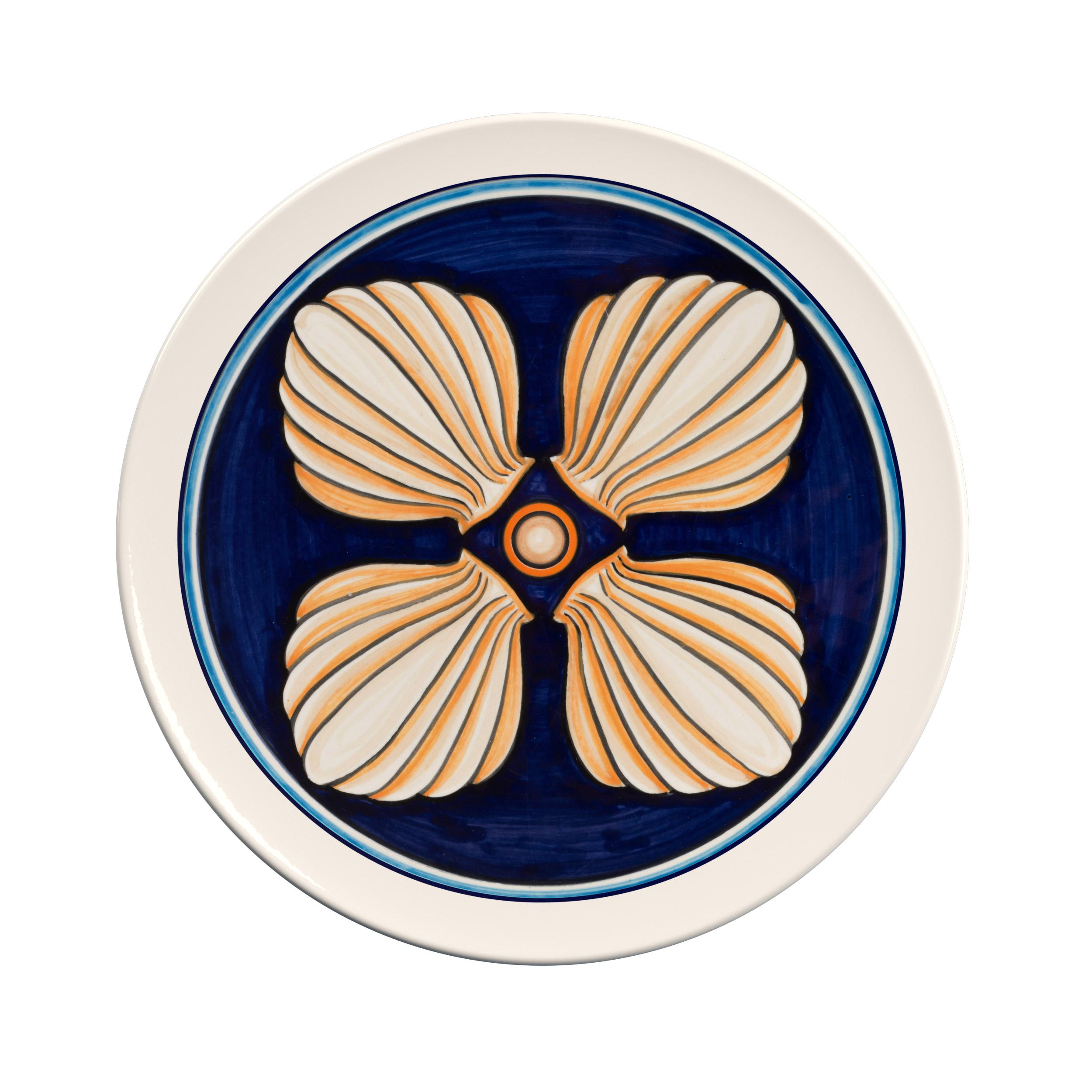Set of 9 ceramic collectible plates, interamante hand-painted. For Sale 1