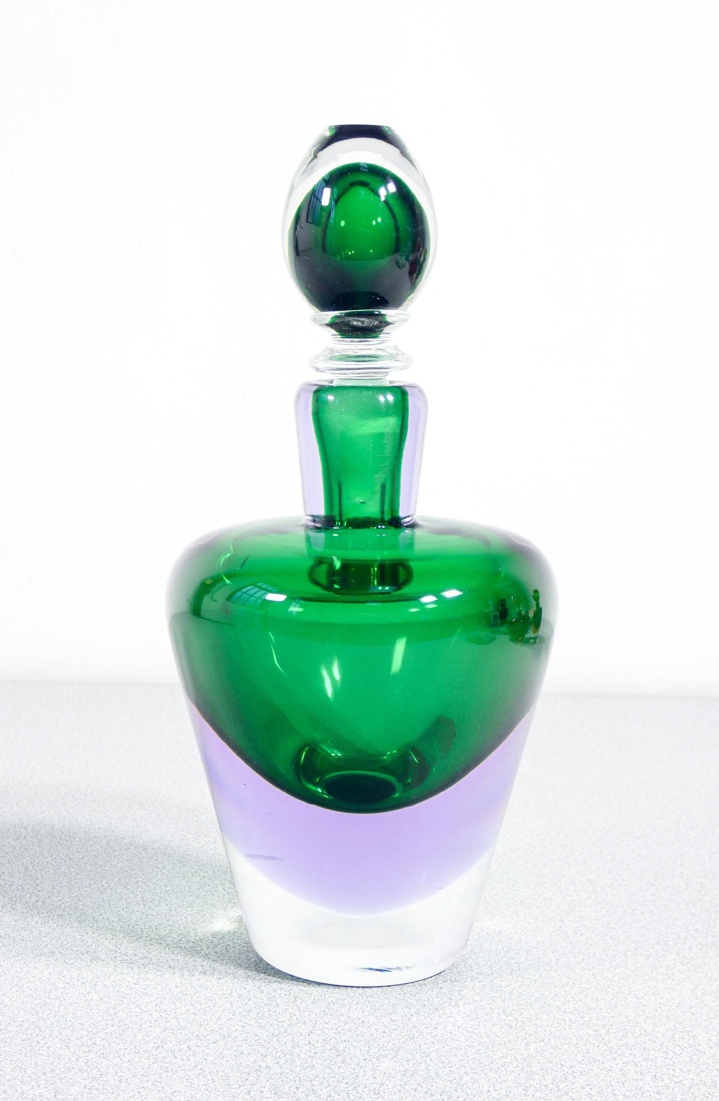 Set di cinque vasi, bottiglie in vetro soffiato di Murano. Anni 60 en venta 6
