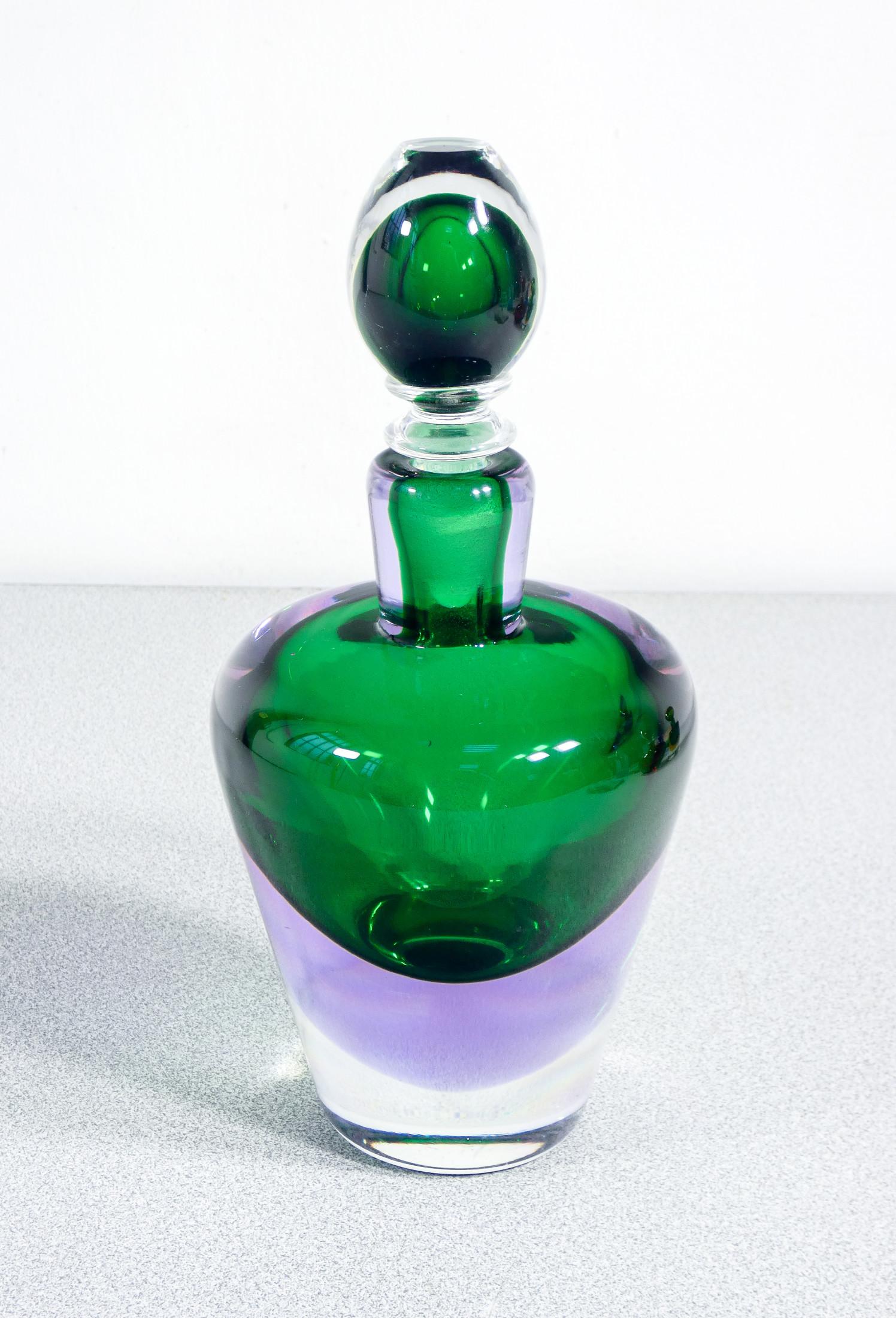 Set di cinque vasi, bottiglie in vetro soffiato di Murano. Anni 60 en venta 7
