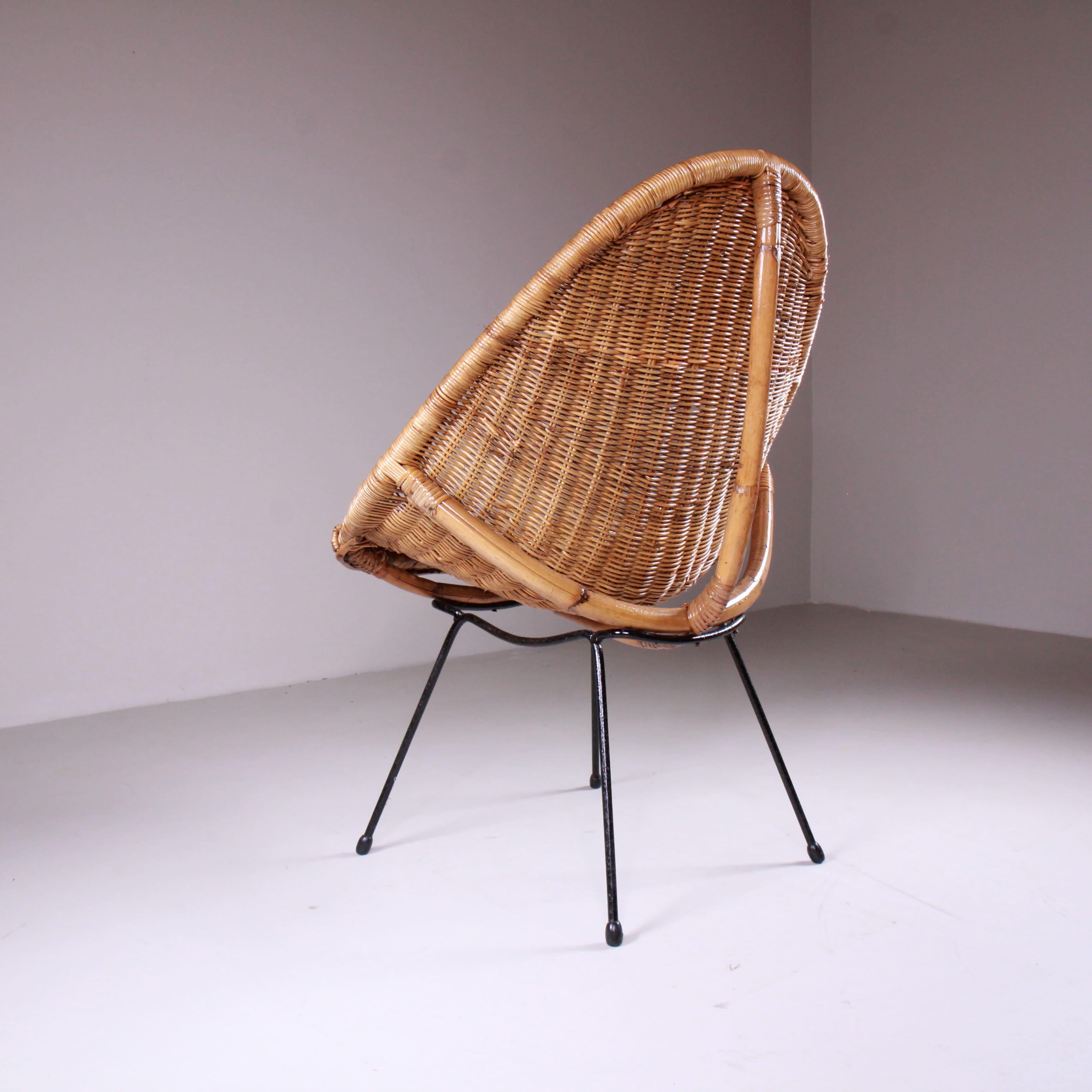 Ensemble de deux fauteuils en rotin, fabrication italienne en vente 2
