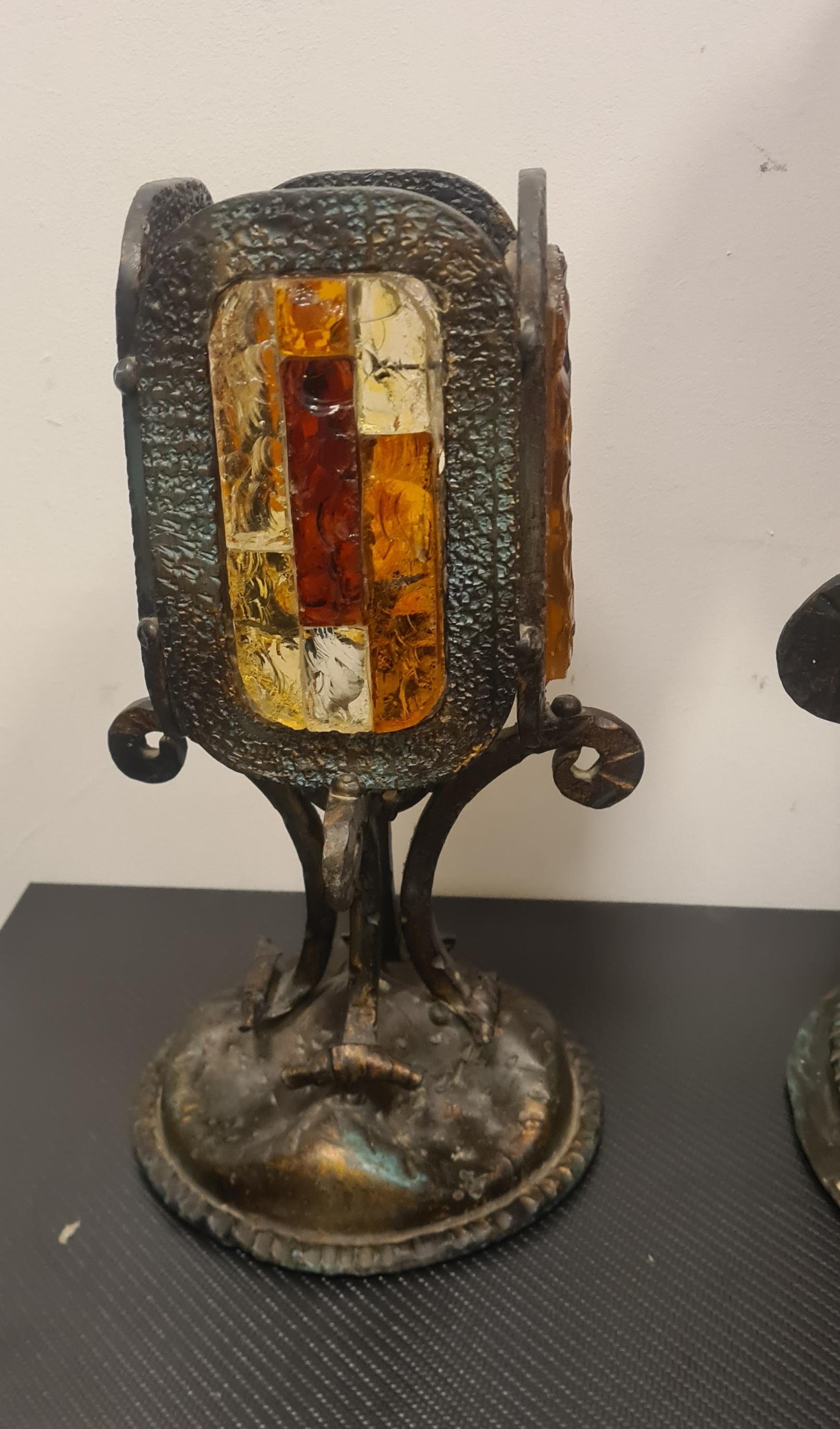 Brutalistisches Lampenpaar aus Schmiedeeisen und Glas von Albano Poli für Poliarte (Late 20th Century) im Angebot