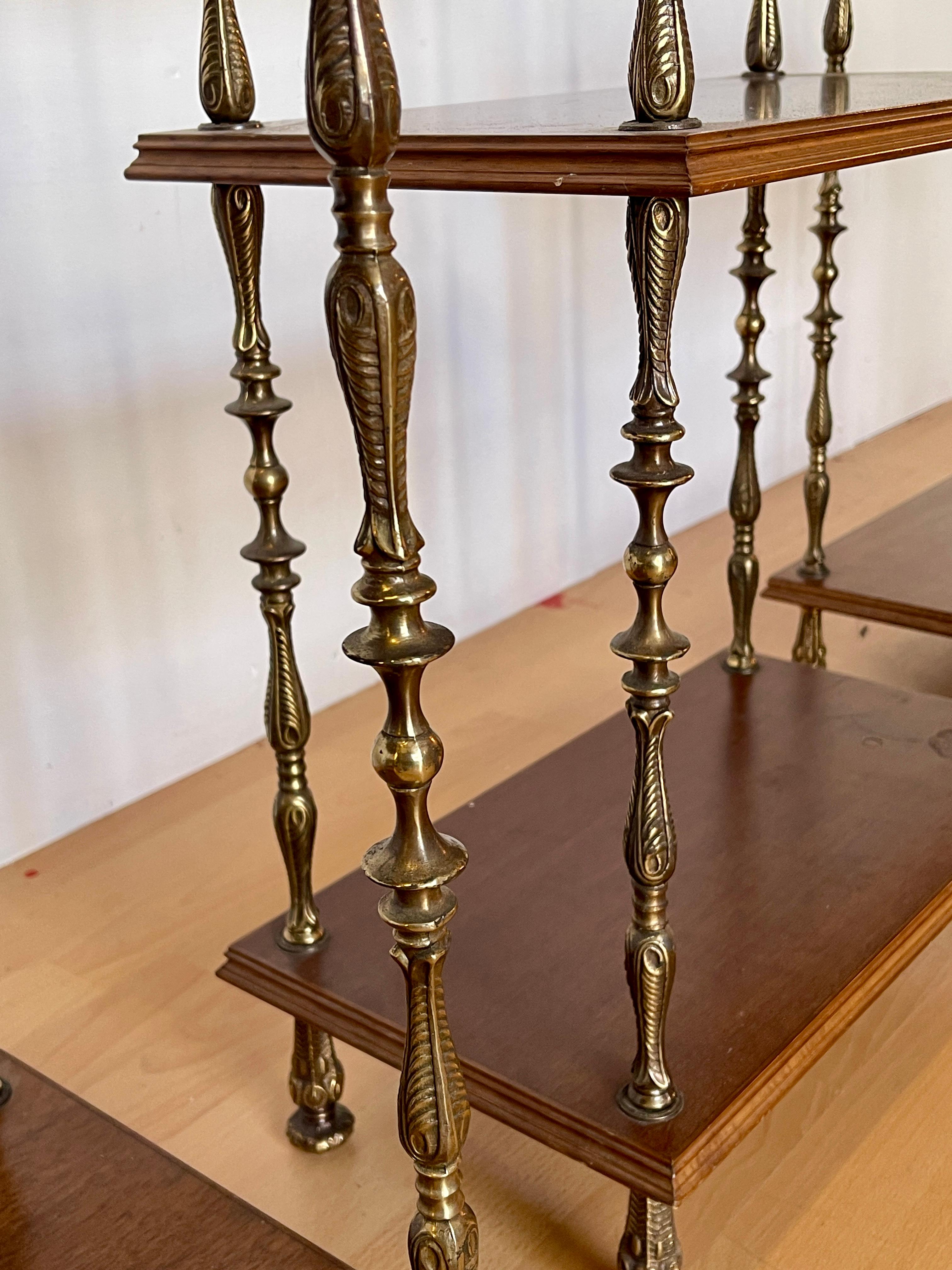 20th Century Set di librerie classiche italiane degli anni '50 in legno e bronzo For Sale