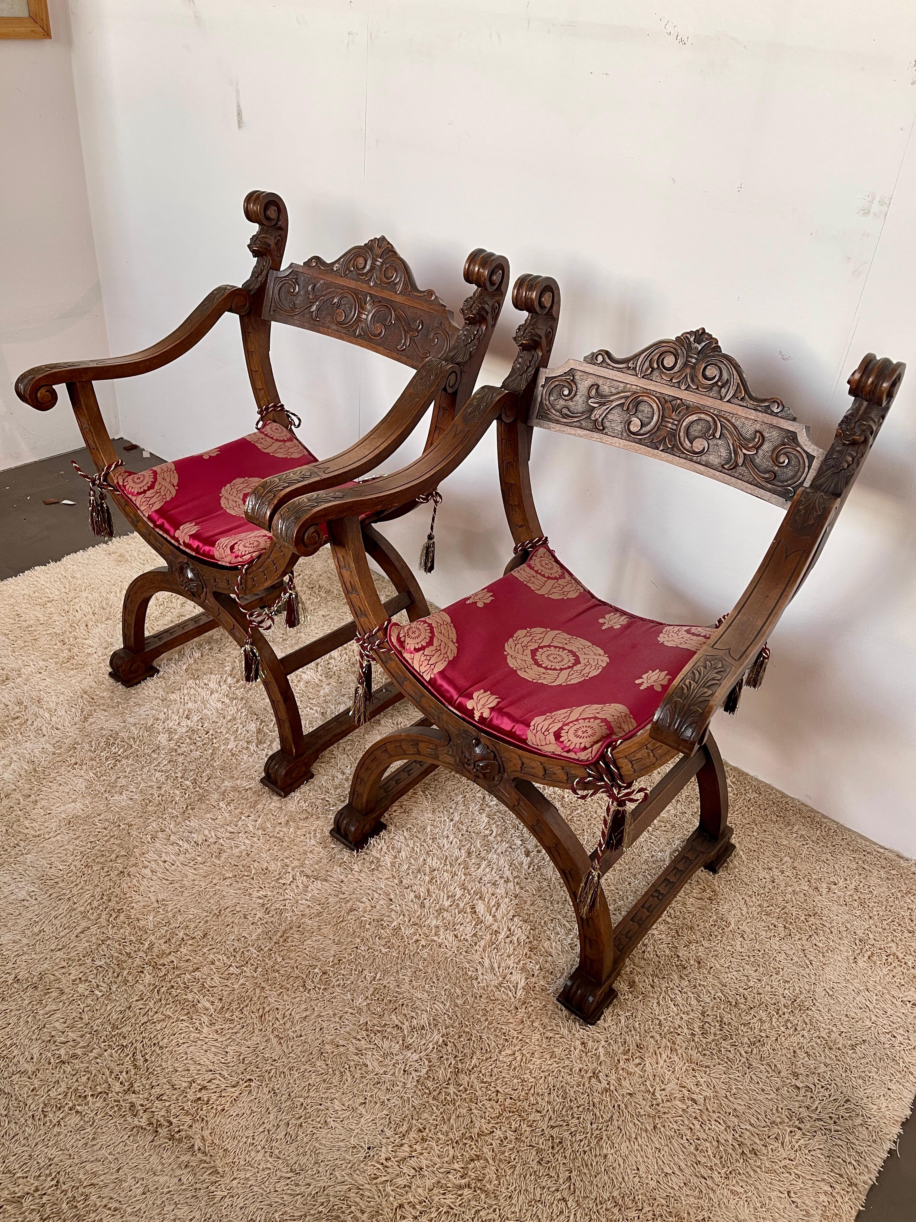 Ensemble fauteuil et canapé en bois de style Savonarola, 19e siècle, Florence en vente 7