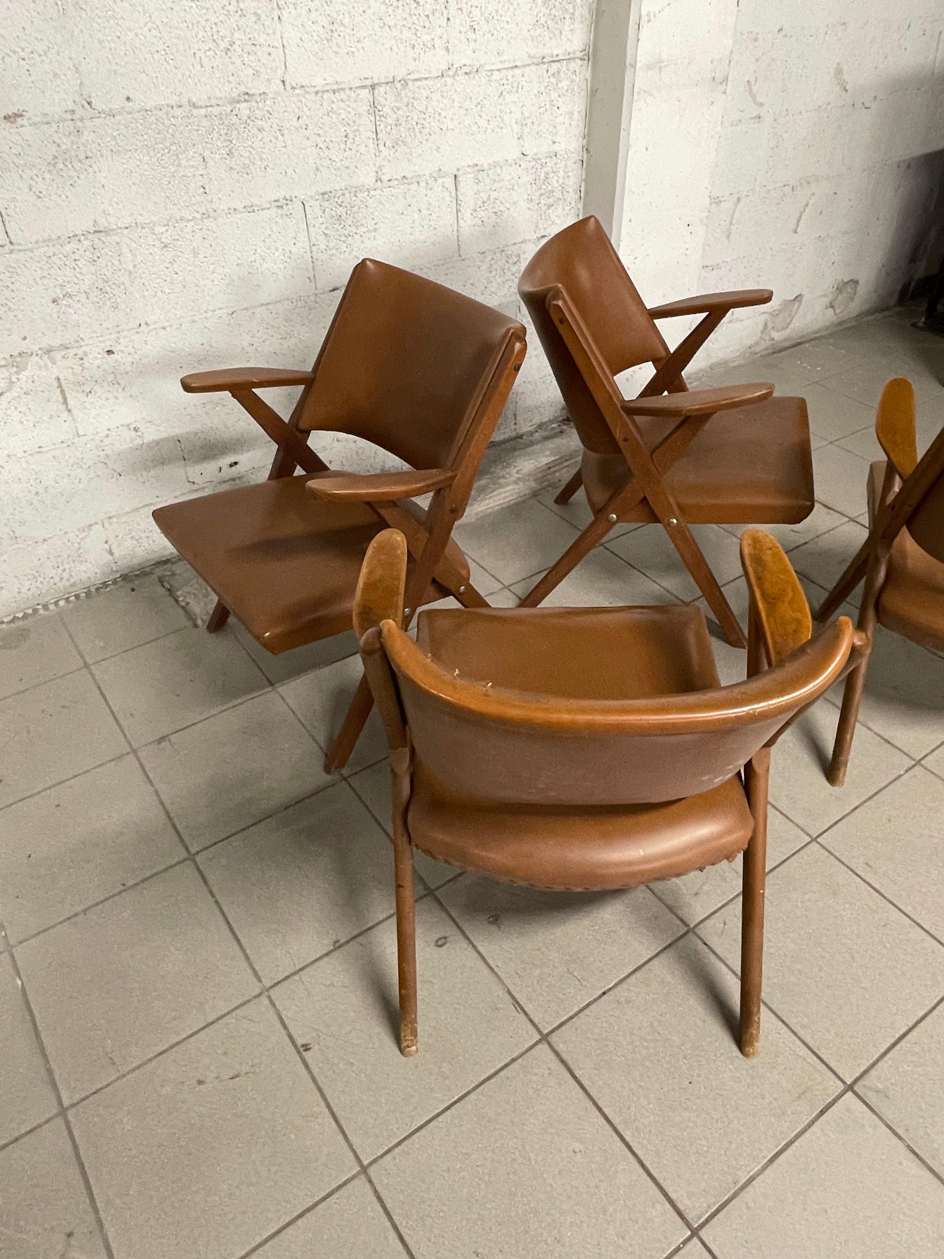 Set of 1960s armchairs from Dal Vera furniture factory, Italy For Sale 6