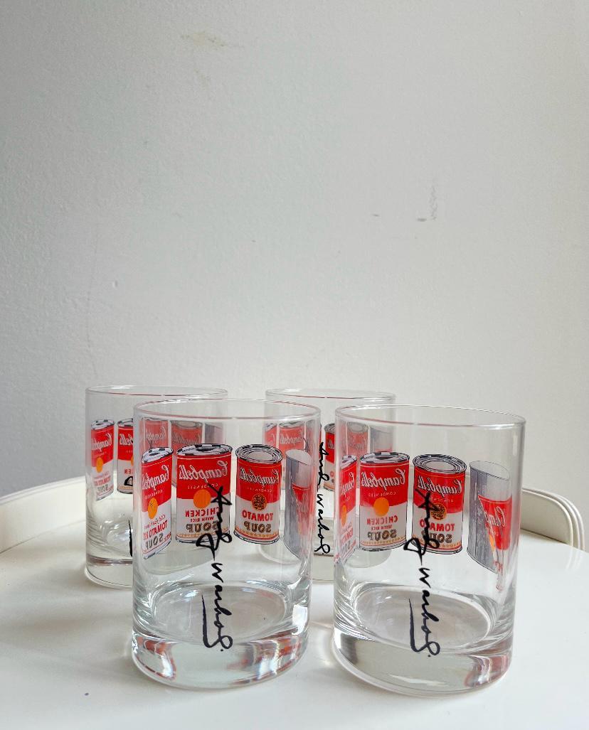 Satz von vier Gläsern aus Andy Warhols Campbell's Series, hergestellt von Block (Glas) im Angebot
