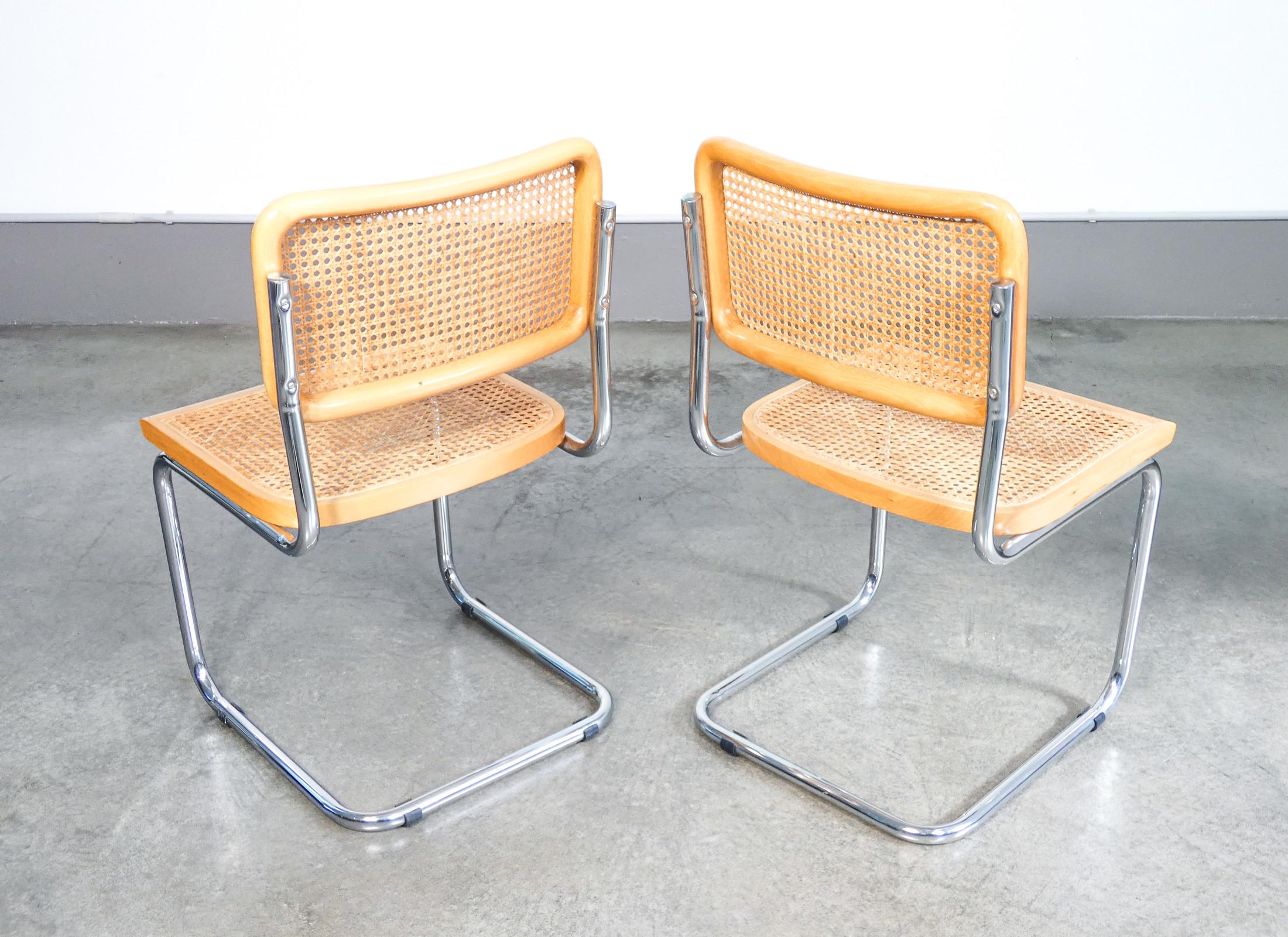 Ensemble de quatre chaises CESCA B32 design Marcel BREUER. Italie, années 70 4