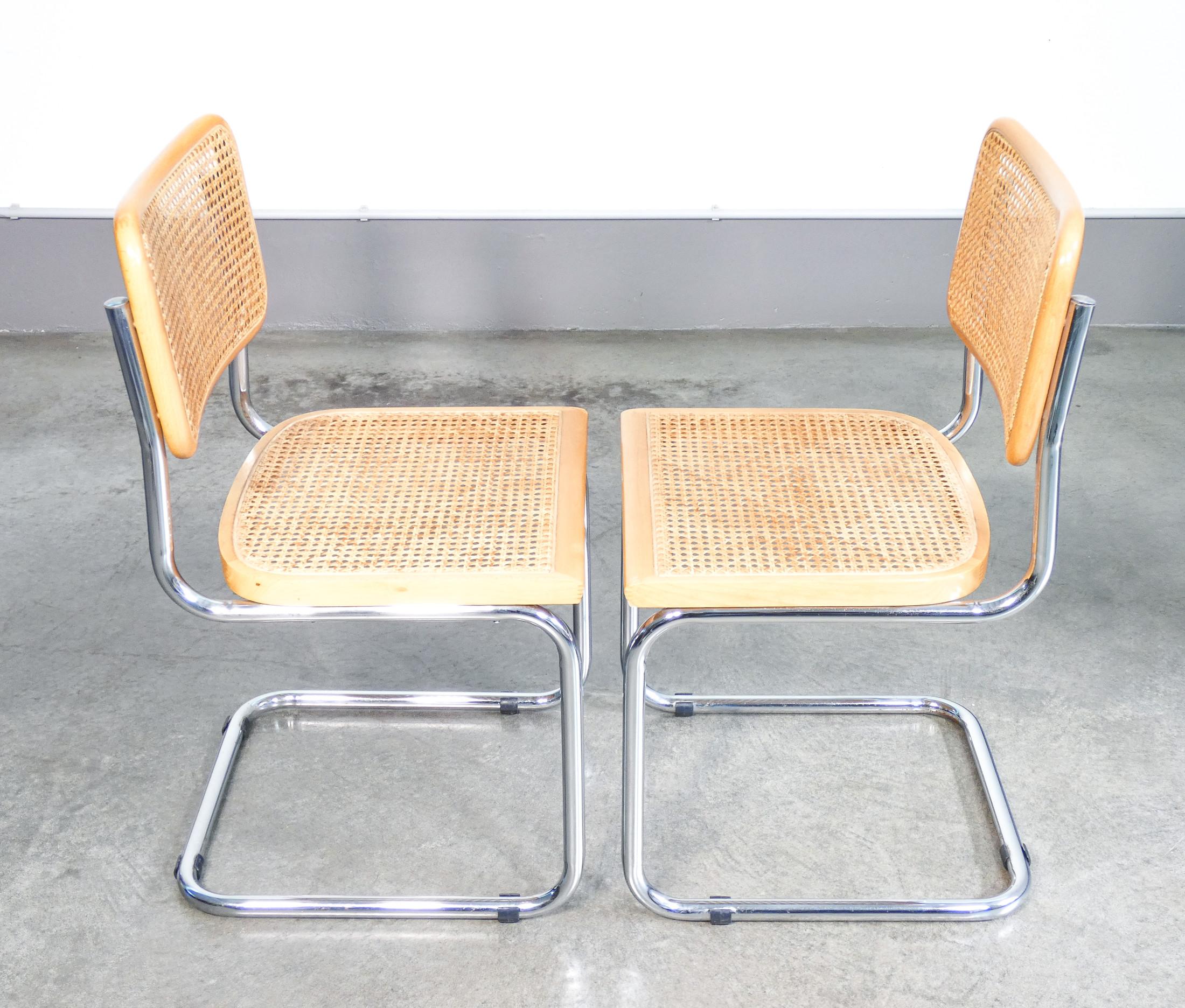 Ensemble de quatre chaises CESCA B32 design Marcel BREUER. Italie, années 70 6