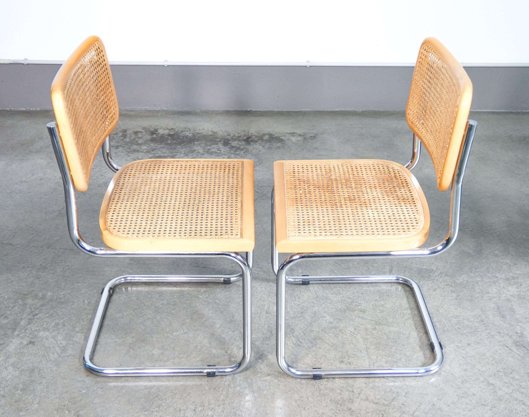 Metal Set of four CESCA B32 chairs design Marcel BREUER. Italy, 70s