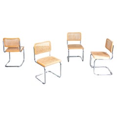Satz von vier Stühlen CESCA B32 Design Marcel BREUER. Italien, 70er Jahre