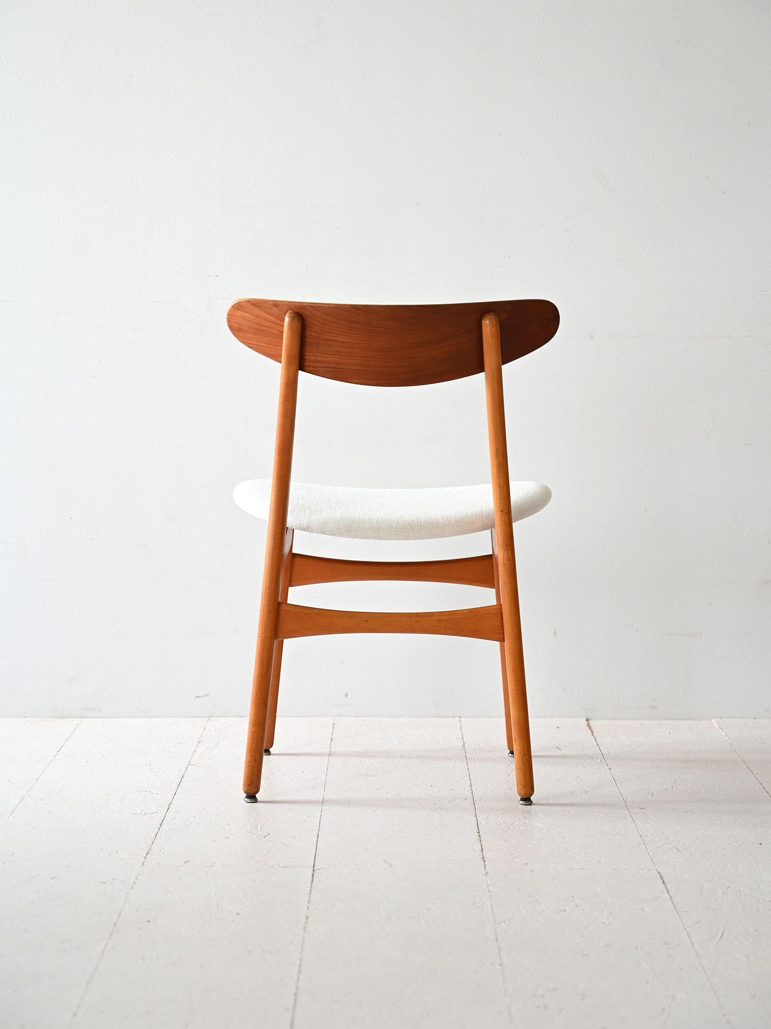 Ensemble de quatre chaises de Hans Wegner Bon état - En vente à Brescia, IT