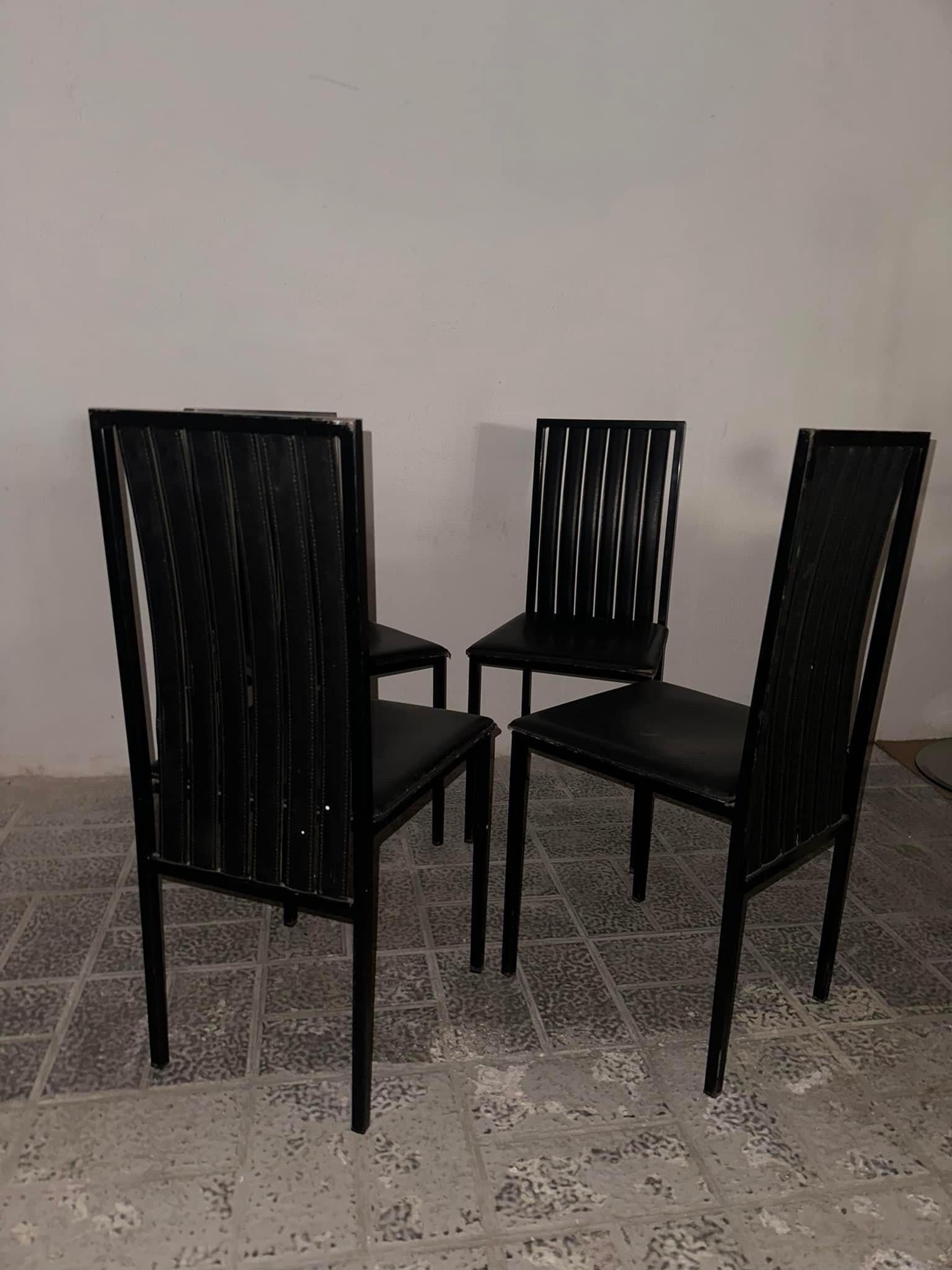 Late 20th Century Set di quattro sedie firmate Enrico Pellizzoni For Sale