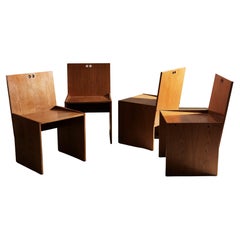 Ensemble de quatre chaises, production italienne