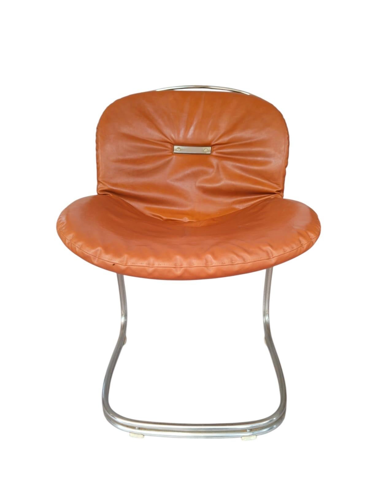 Set of four chairs of the very famous 