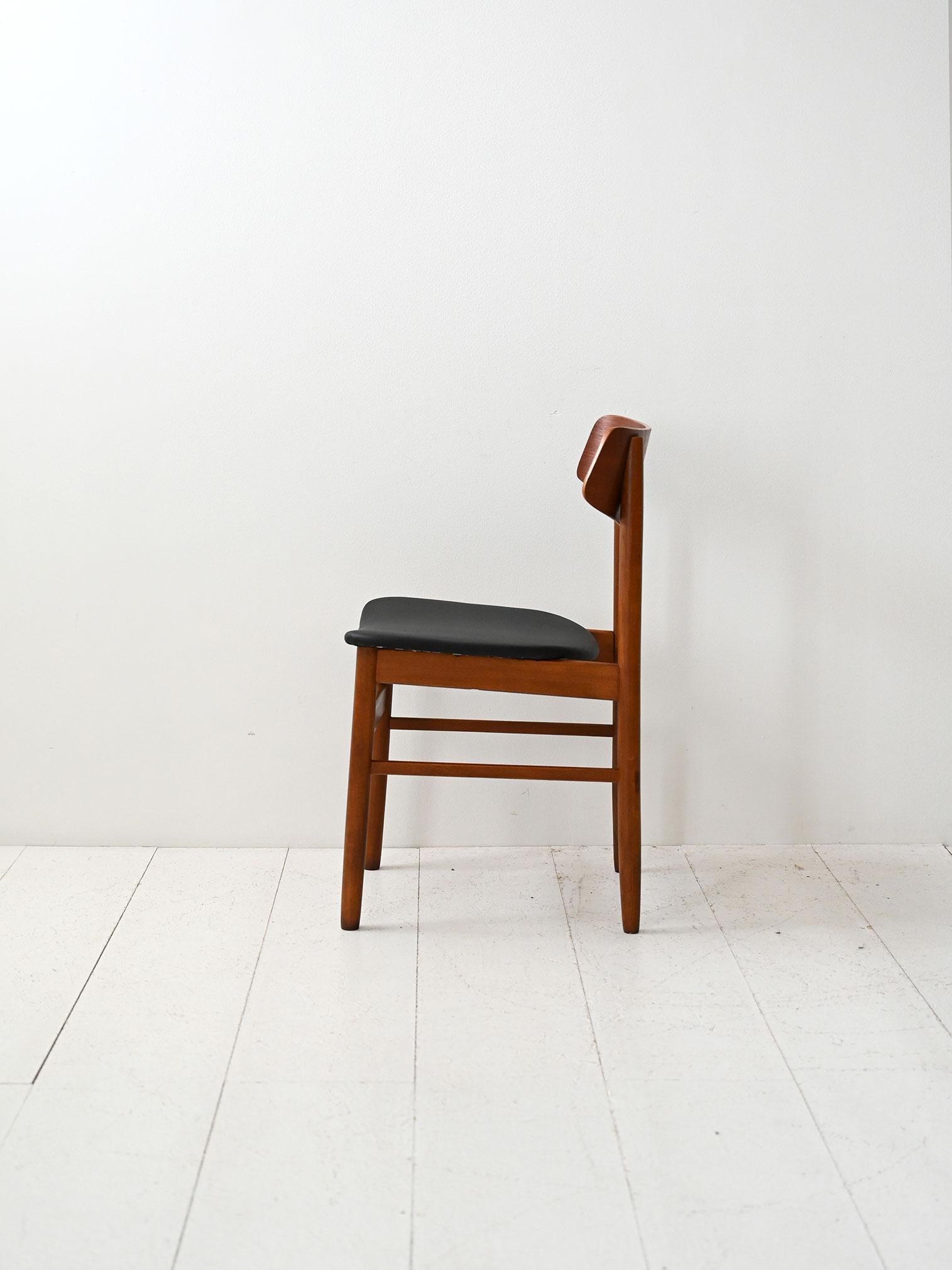 Set di quattro sedie scandinave in teak Bon état - En vente à Brescia, IT