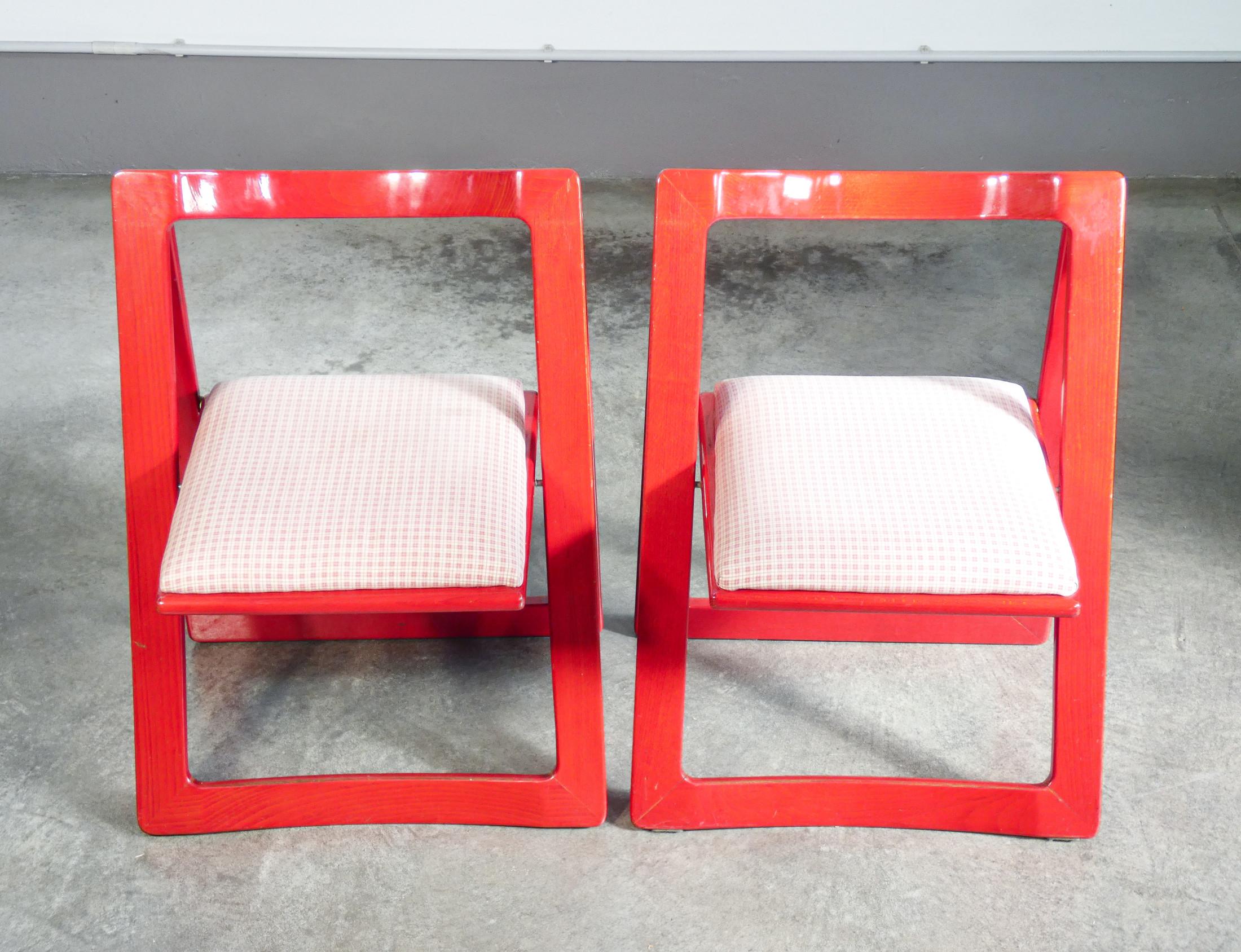 Satz von vier TRIESTE-Stühlen, Entwurf D'ANIELLO & JACOBER für BAZZANI, rot. '66 im Zustand „Gut“ im Angebot in Torino, IT