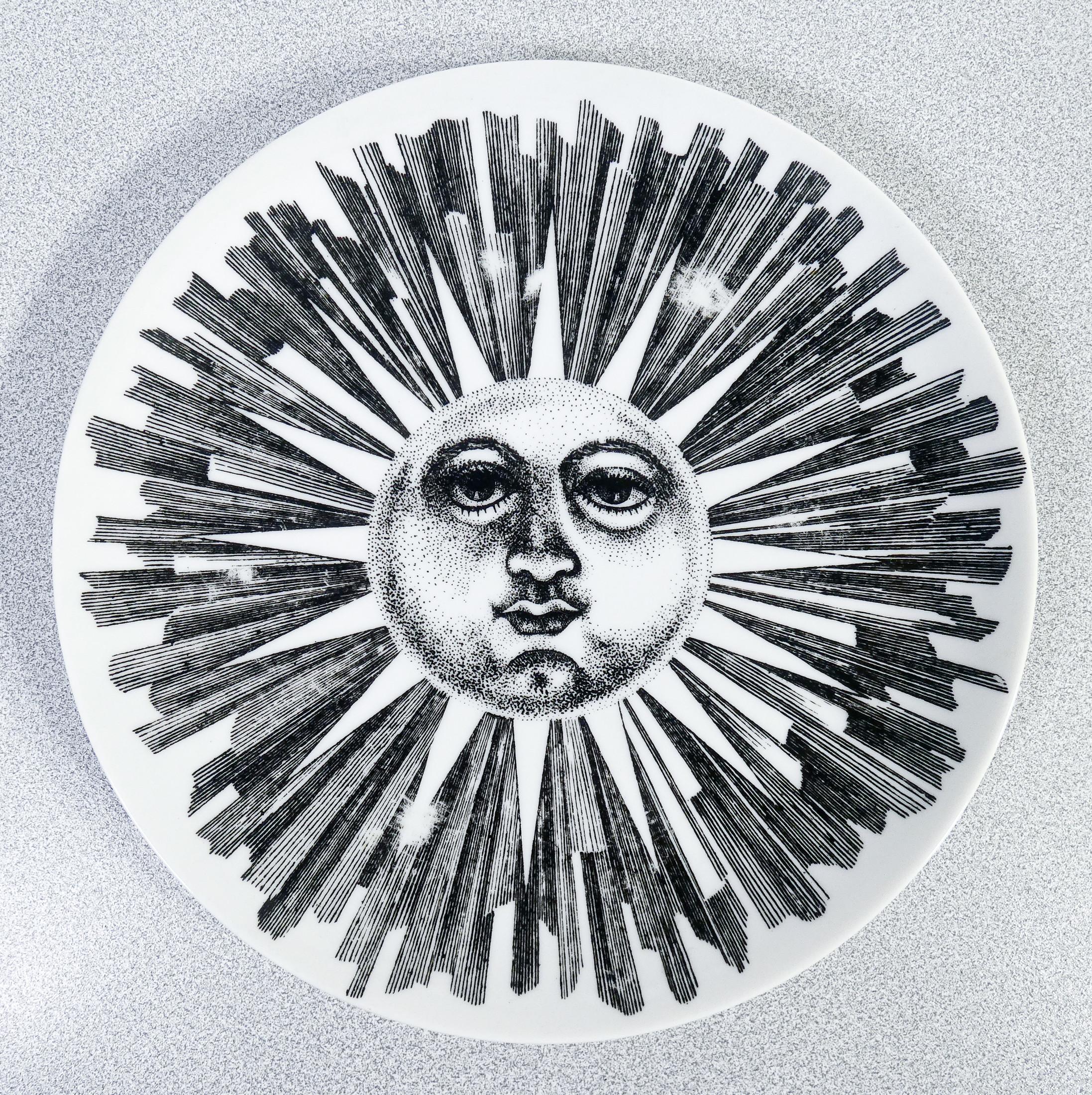 Juego de seis platos, diseño Piero FORNASETTI Serie Soli e Lune. Milán, años 70 Late 20th Century