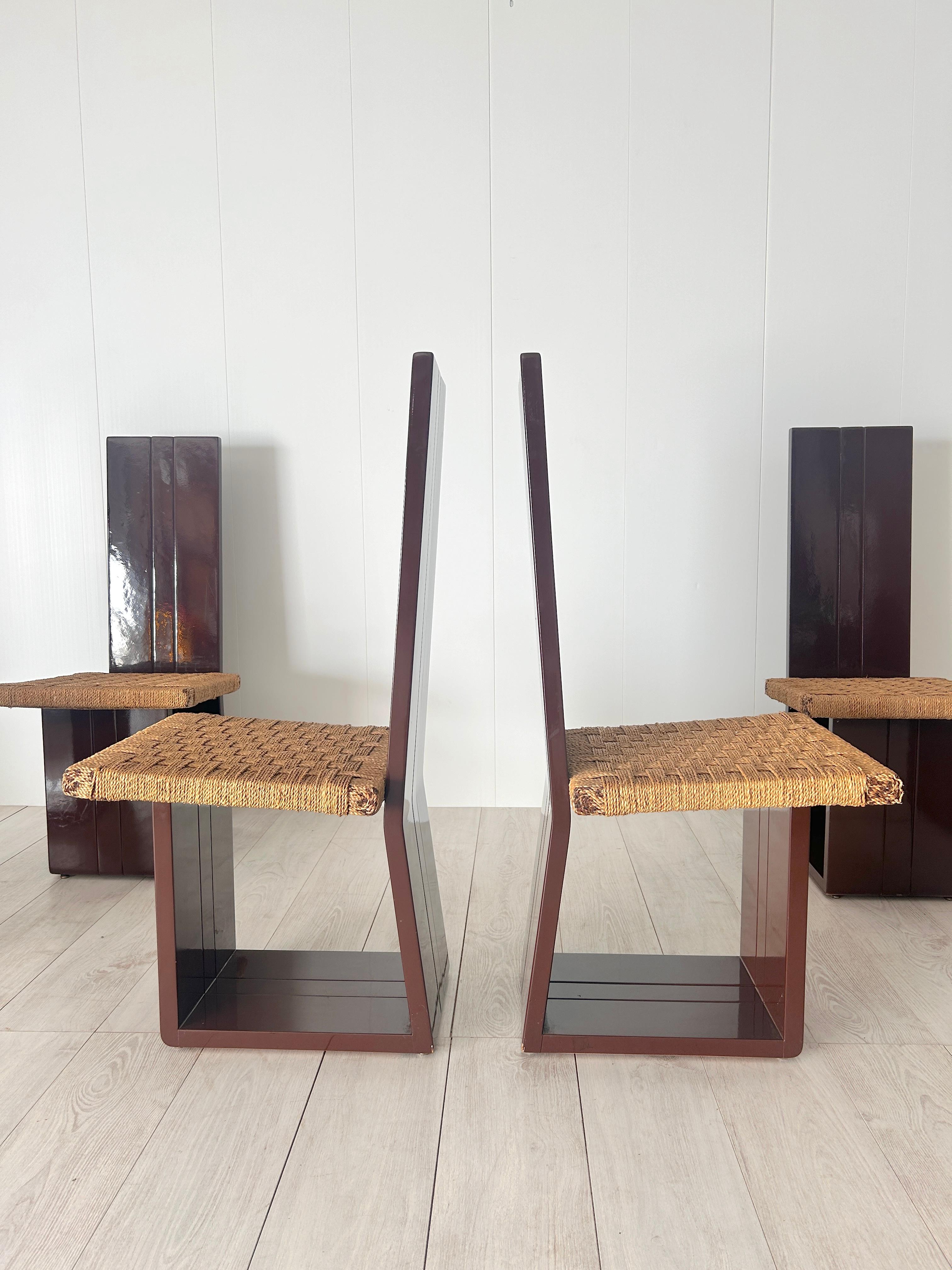 Set di sei sedie in legno laccato e seduta in paglia, Italien, Anni 70, Set im Angebot 3