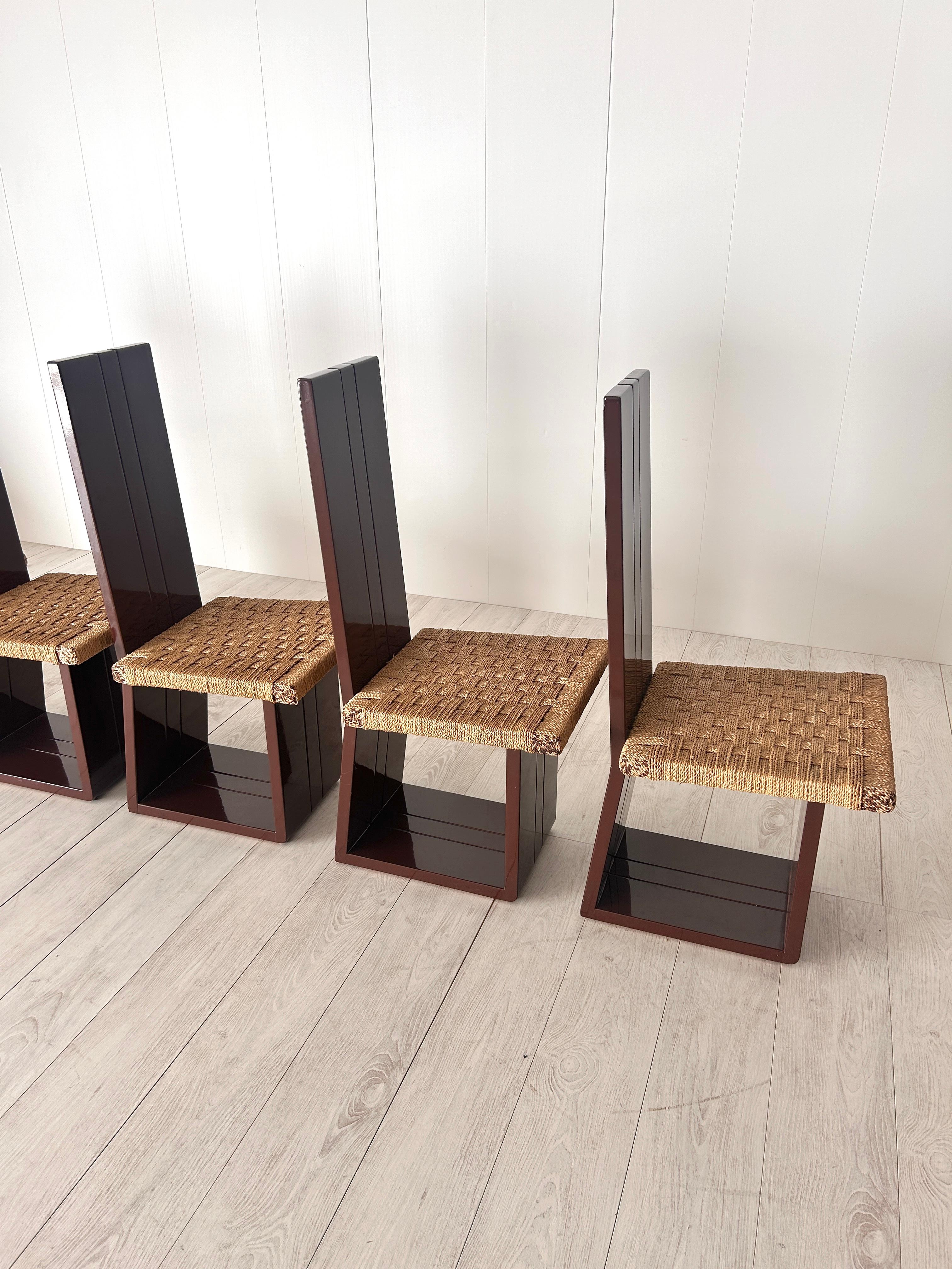 Set di sei sedie in legno laccato e seduta in paglia, Italia, anni '70 For Sale 13