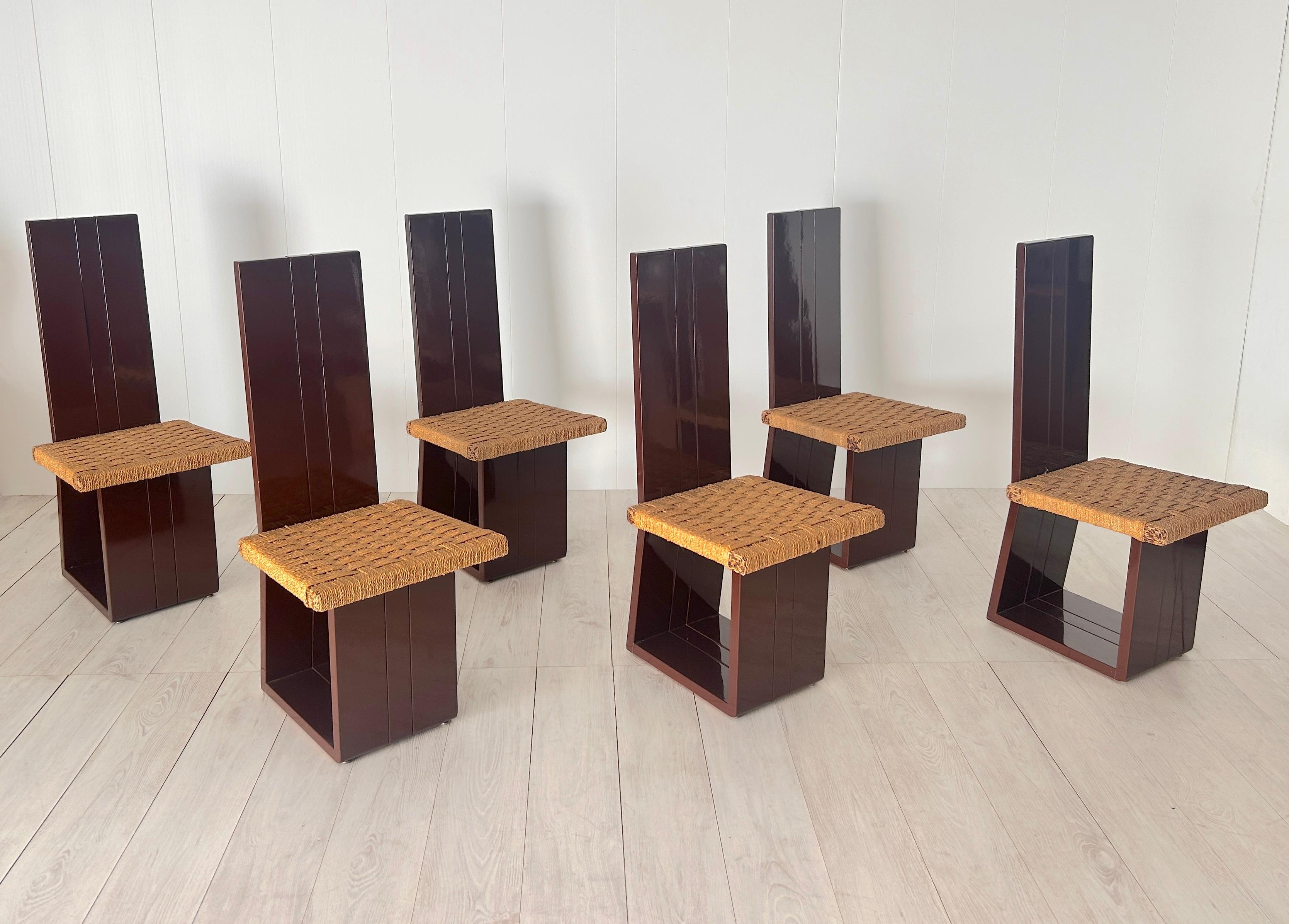 Set di sei sedie en legno laccato e Seduta en paglia, Italie, années 70 en vente 2