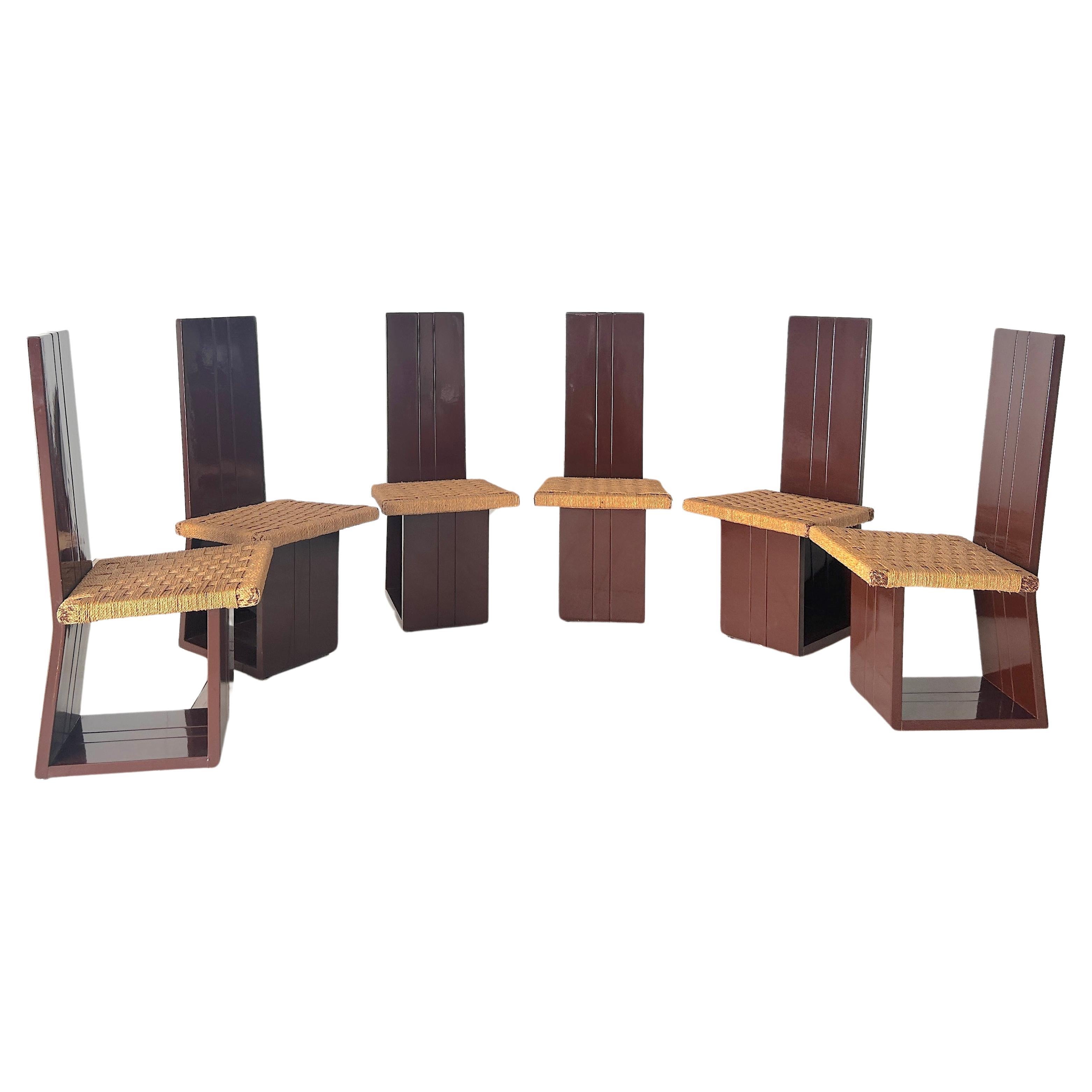 Set di sei sedie in legno laccato e seduta in paglia, Italien, Anni 70, Set im Angebot
