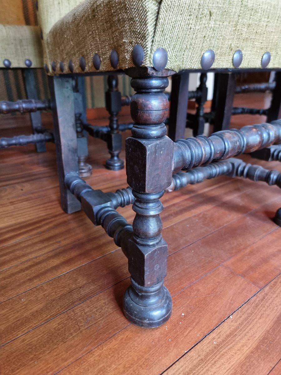Tessuto a mano Set di sei seggiole “a rocchetto” in noce – Fine XVII / Inizio XVIII secolo in vendita