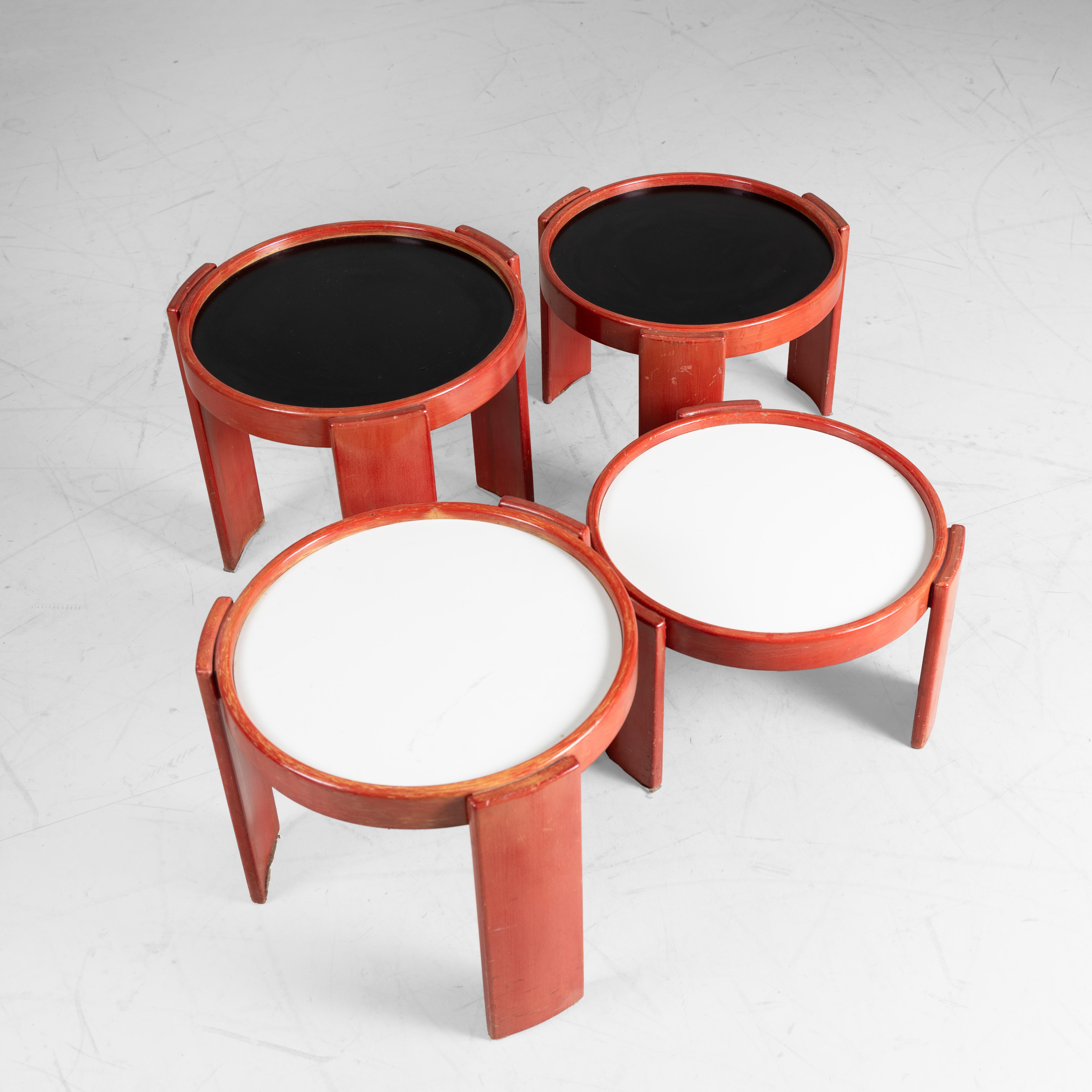 Set di tavolini 780/783 de Gianfranco Frattini, Cassina en vente 4