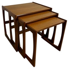 Ensemble de tables gigognes G Plan en teck anglais, style Mid-Century, années 60
