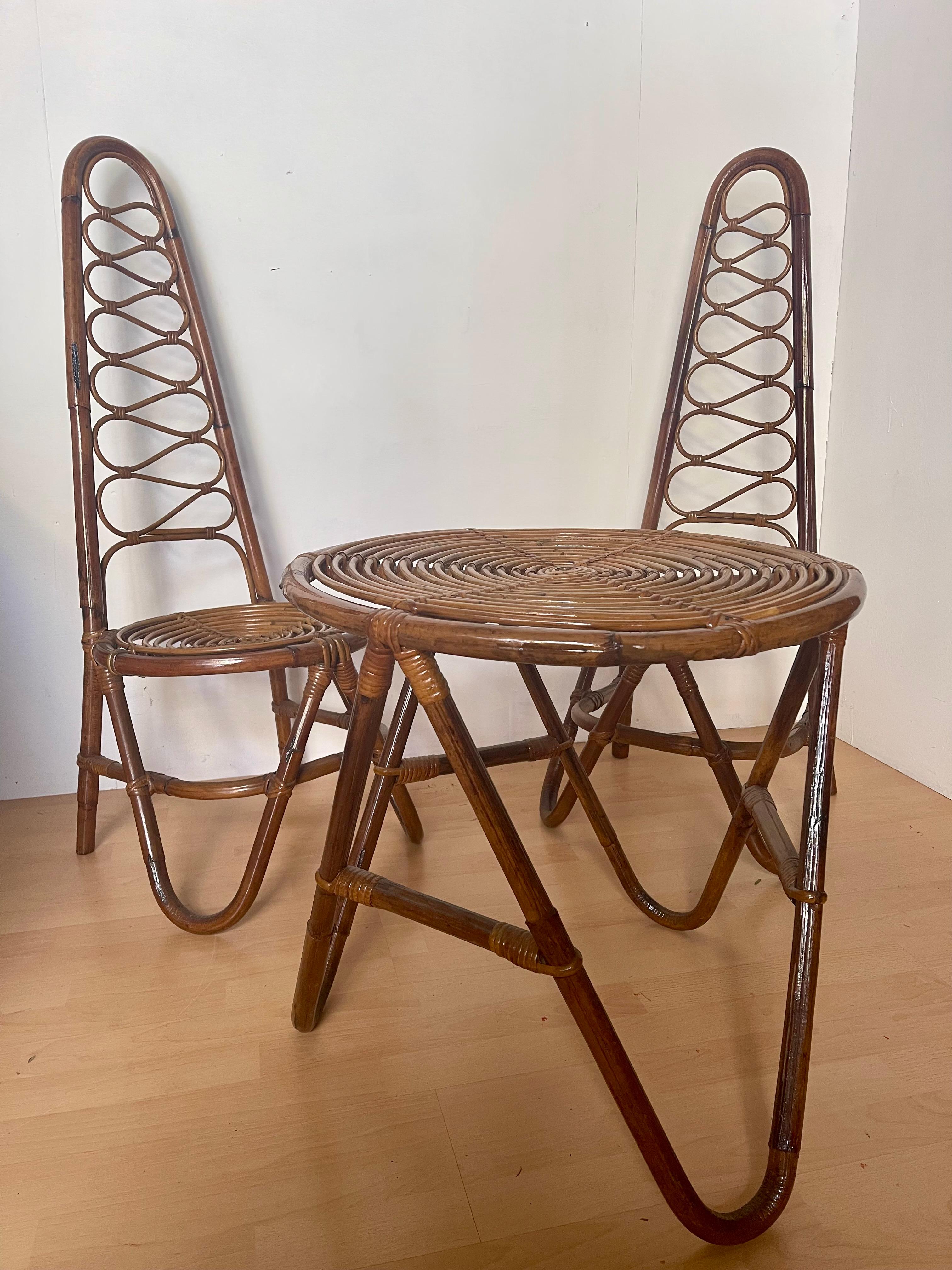 Set di tavolino e sedie in bambù italiano 1970s bonacina design In condizioni buone in vendita a Cantù, IT