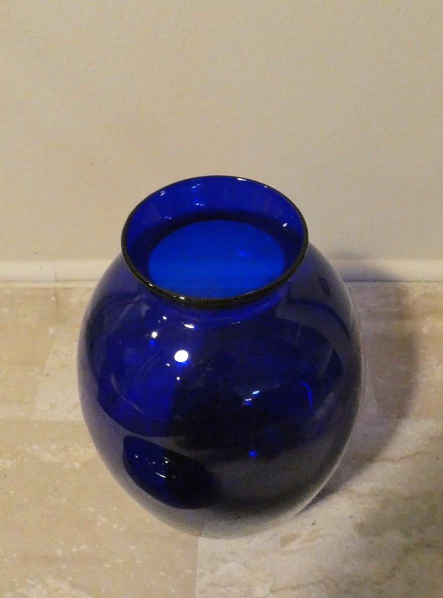 Fait main Ensemble vase et cendrier bleu cobalt par Carlo Moretti, 1990 en vente