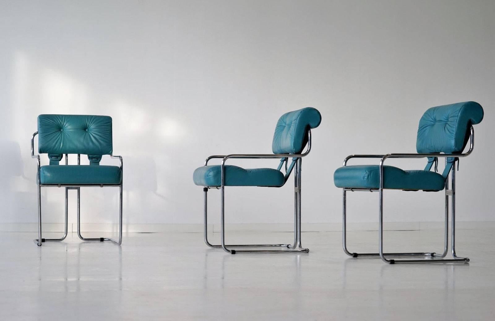 Set dining chair by Faleschini Guido Pace Tucroma chrome tubular steel leather cantilever.

The tubular steel chairs are particularly comfortable. The rare and beautiful color is an absolute eyecather.


