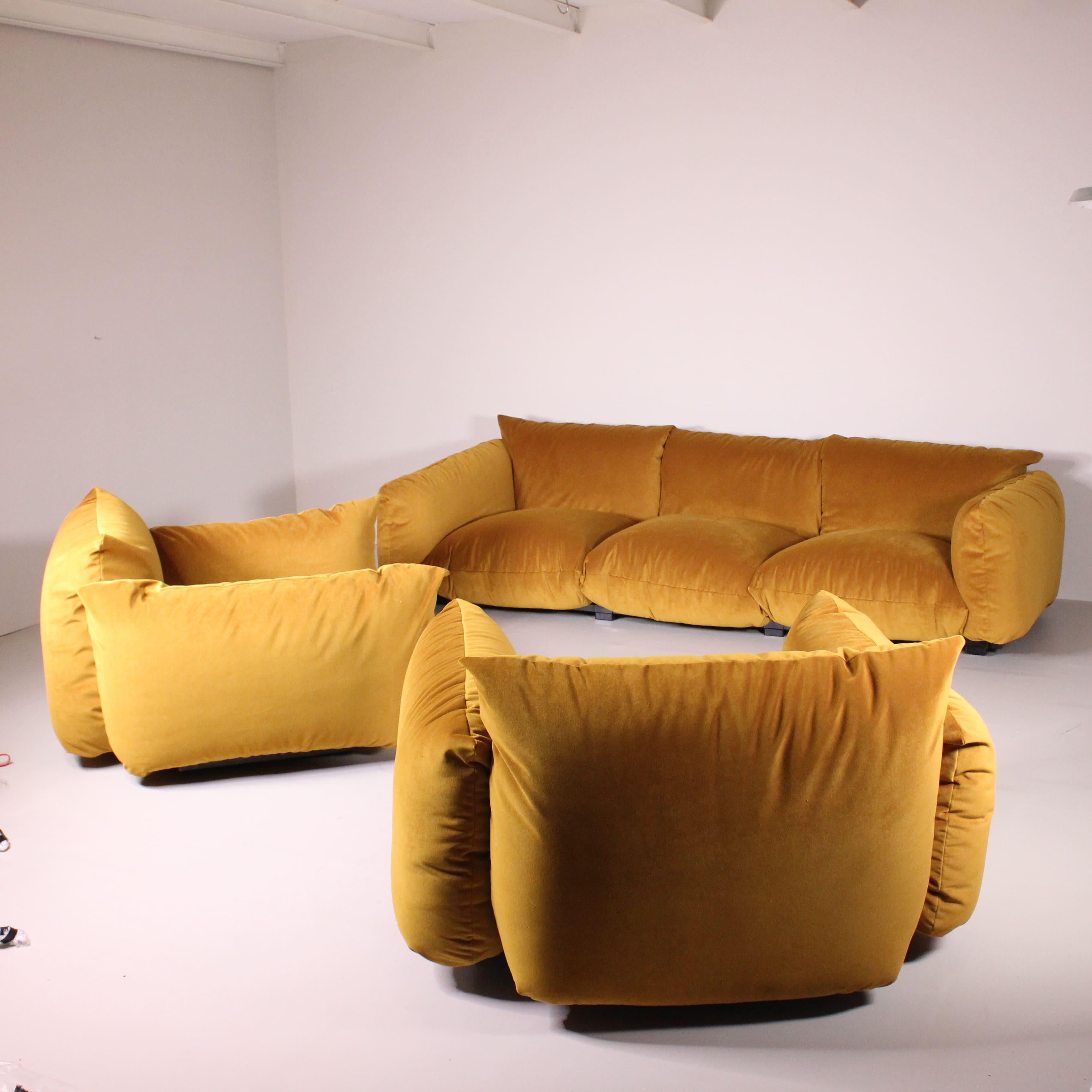 Marenco sofa and 2 armchairs set, Mario Marenco for Arflex, 1970 For Sale 6