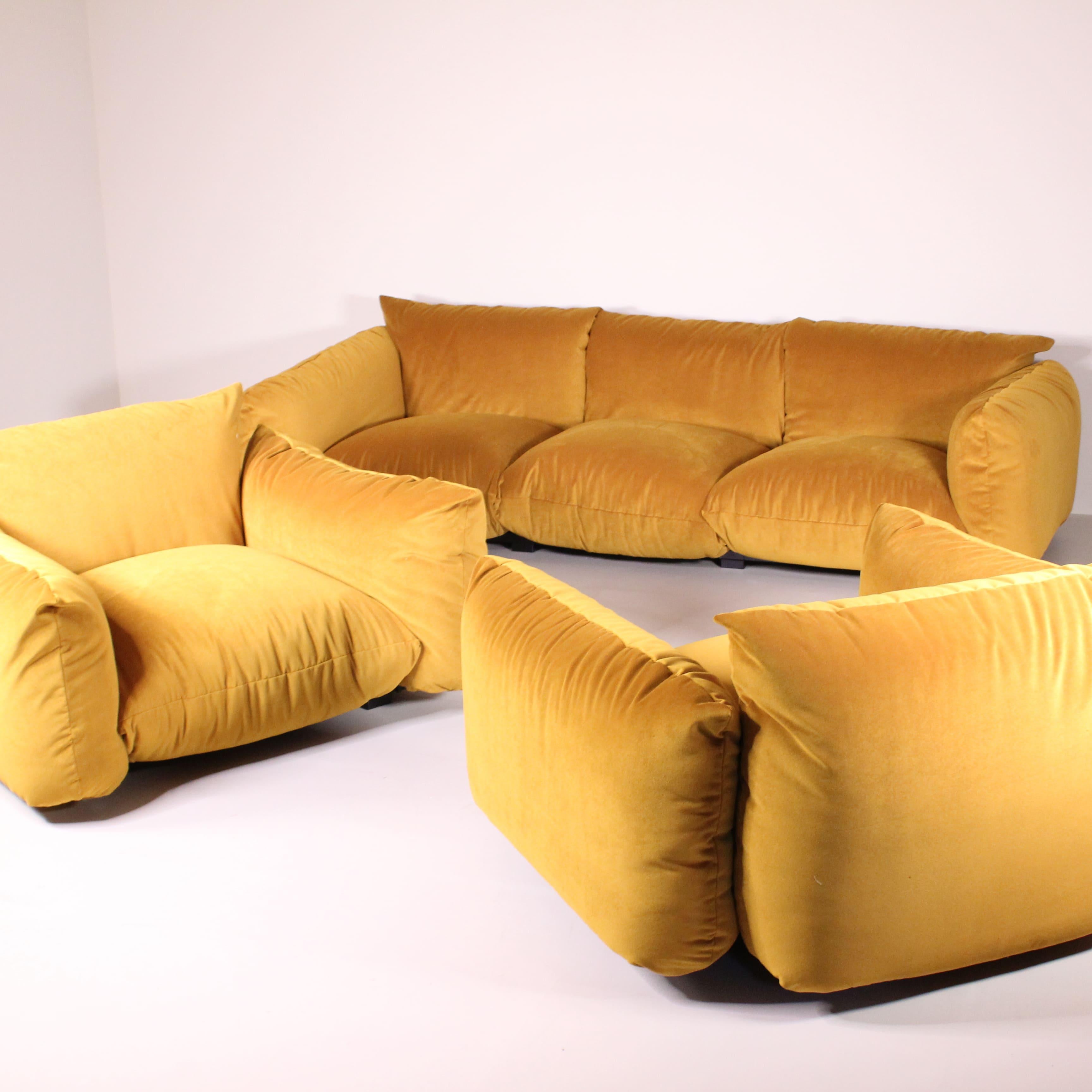 Marenco sofa and 2 armchairs set, Mario Marenco for Arflex, 1970 For Sale 1