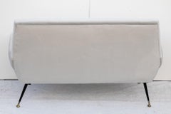 Ensemble canapé et deux fauteuils dans le style de Gigi Radice, années 1960