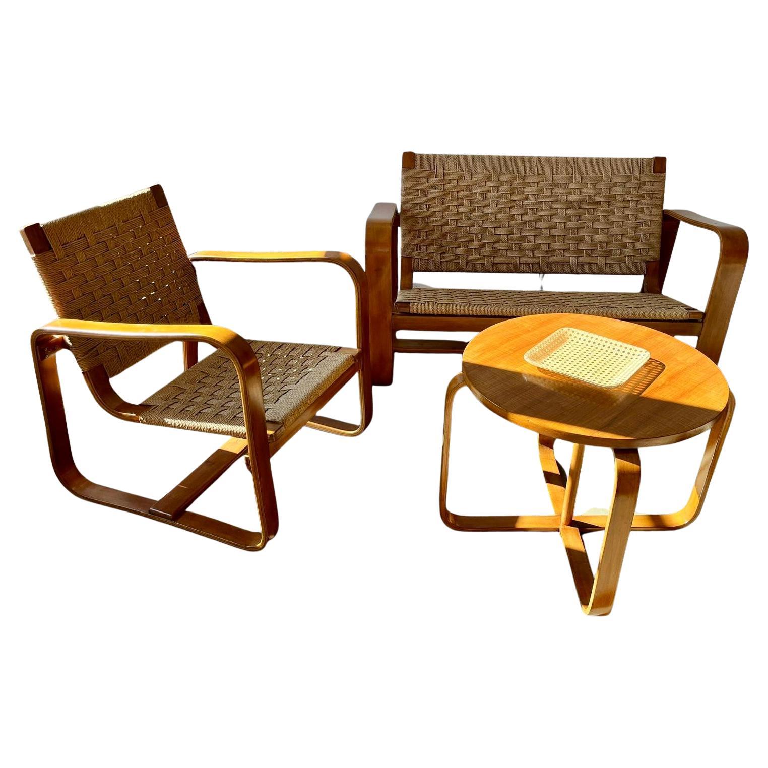 Set divano, poltrona e tavolo, G. Pagano Pogatschnig & G. Maggioni, 1941, Italia in vendita