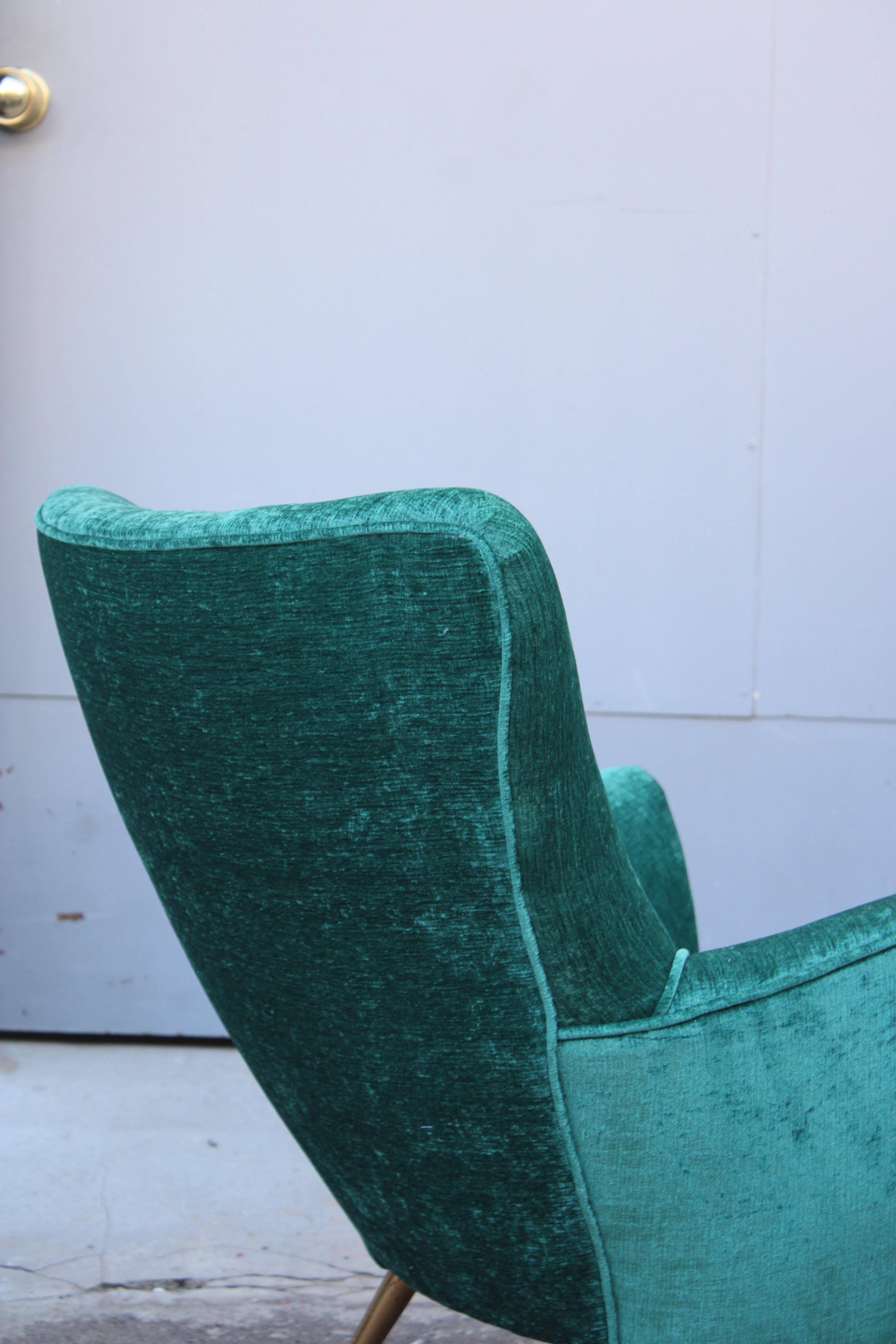 Set Divano Poltrone Italiane Mid-centruy Piedi Ottone a spillo Velluto Verde in vendita 13