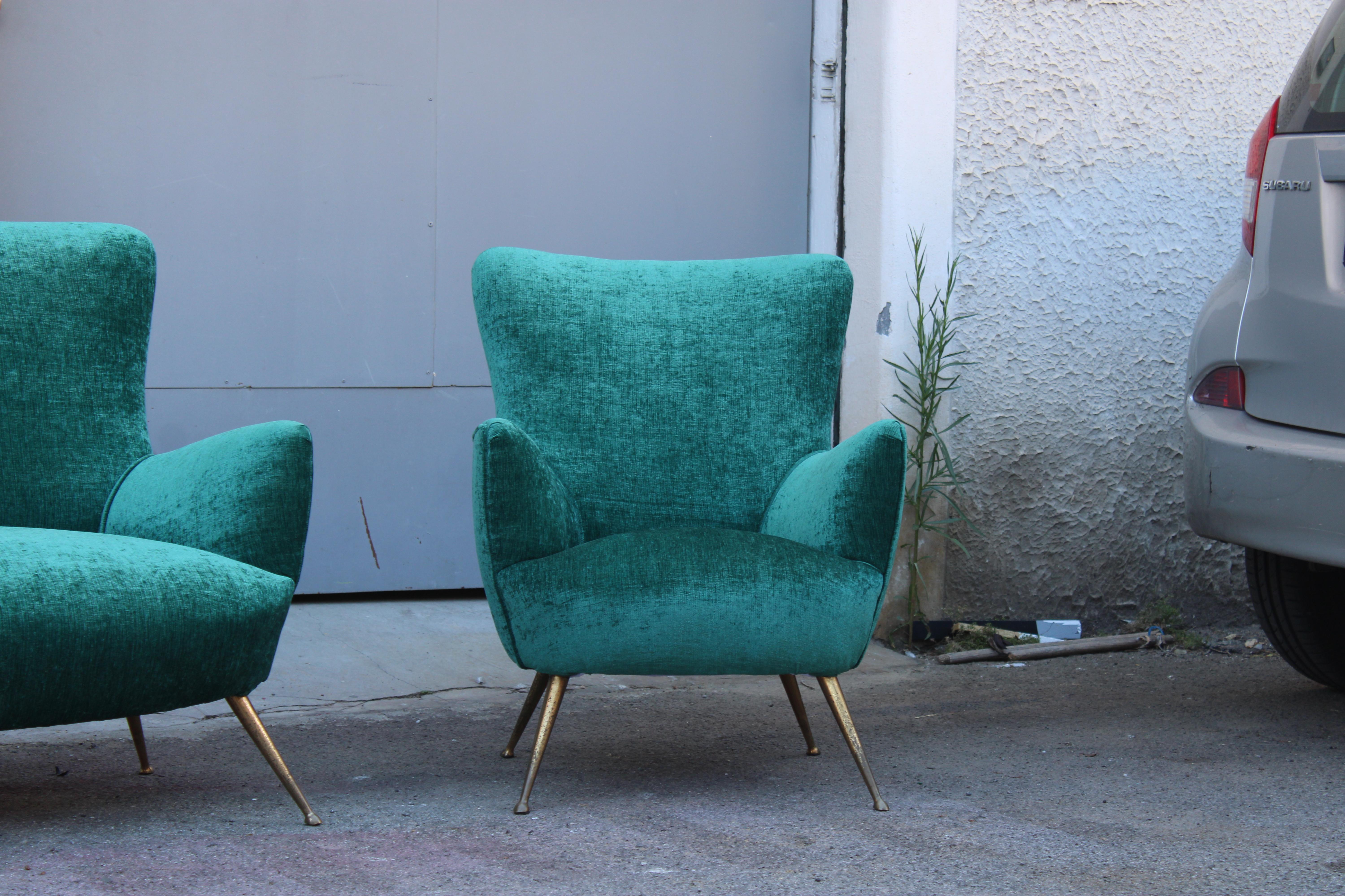 Mid-Century moderno Set Divano Poltrone Italiane Mid-centruy Piedi Ottone a spillo Velluto Verde in vendita