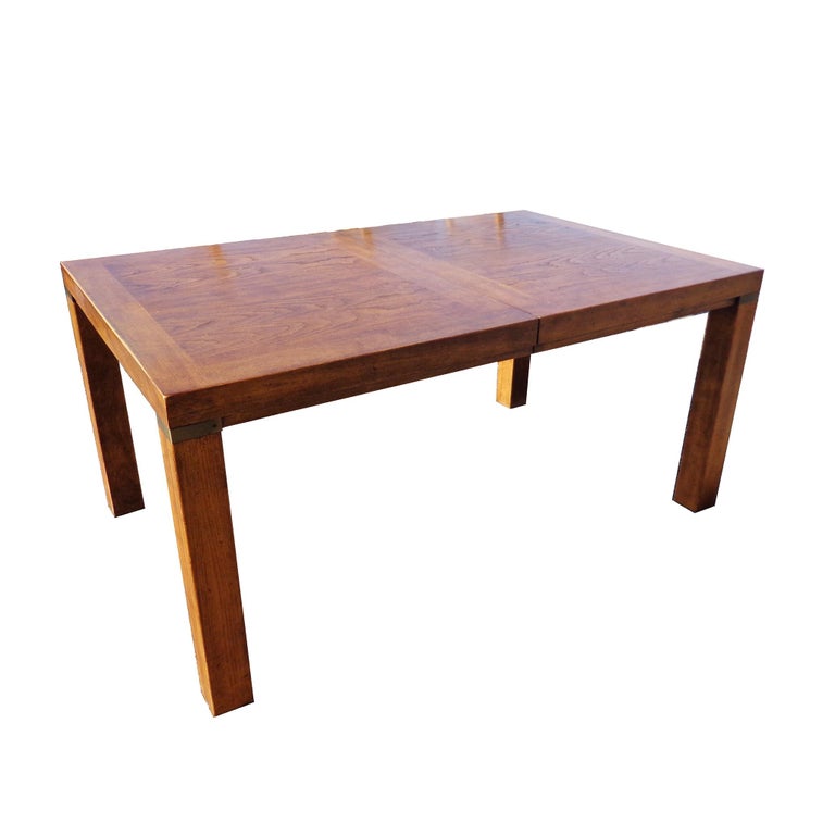 Set Drexel Woodbriar Extendable Dining Table and 6 Chairs For Sale at