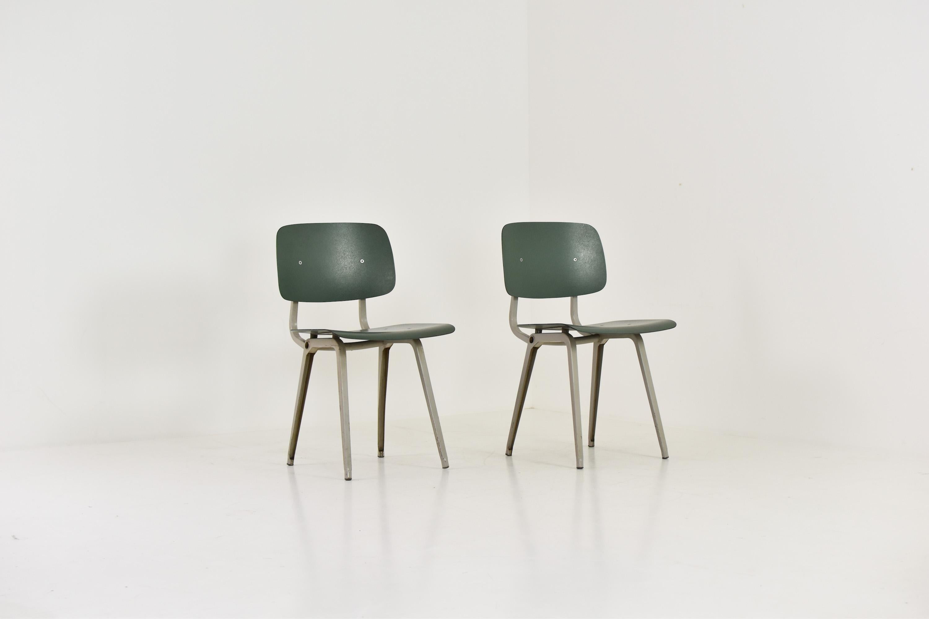 Mid-Century Modern Set early ‘Revolt’ chairs by Friso Kramer for Ahrend de Cirkel, 1958