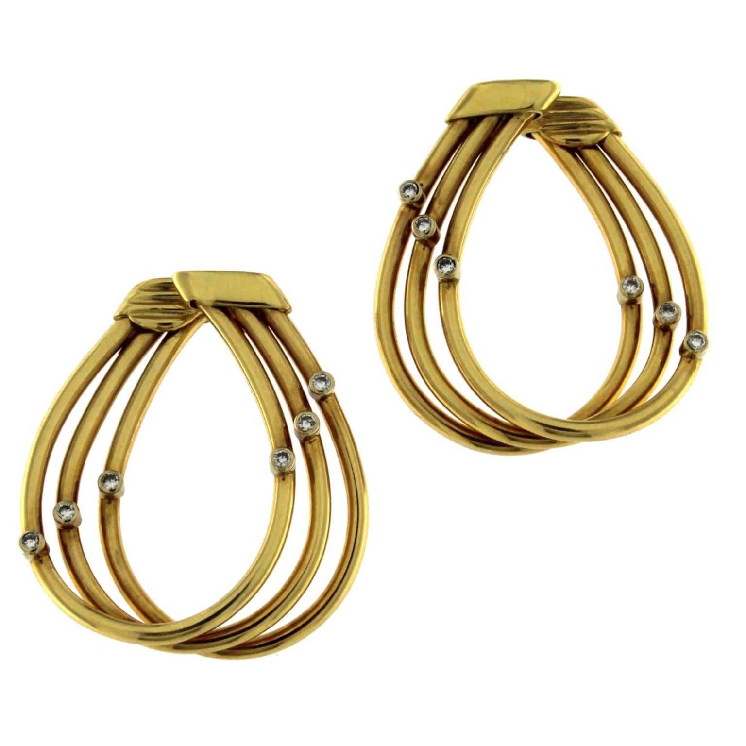 Set Earrings and Ring in 18 Karat Yellow Gold and Diamonds For Sale 1