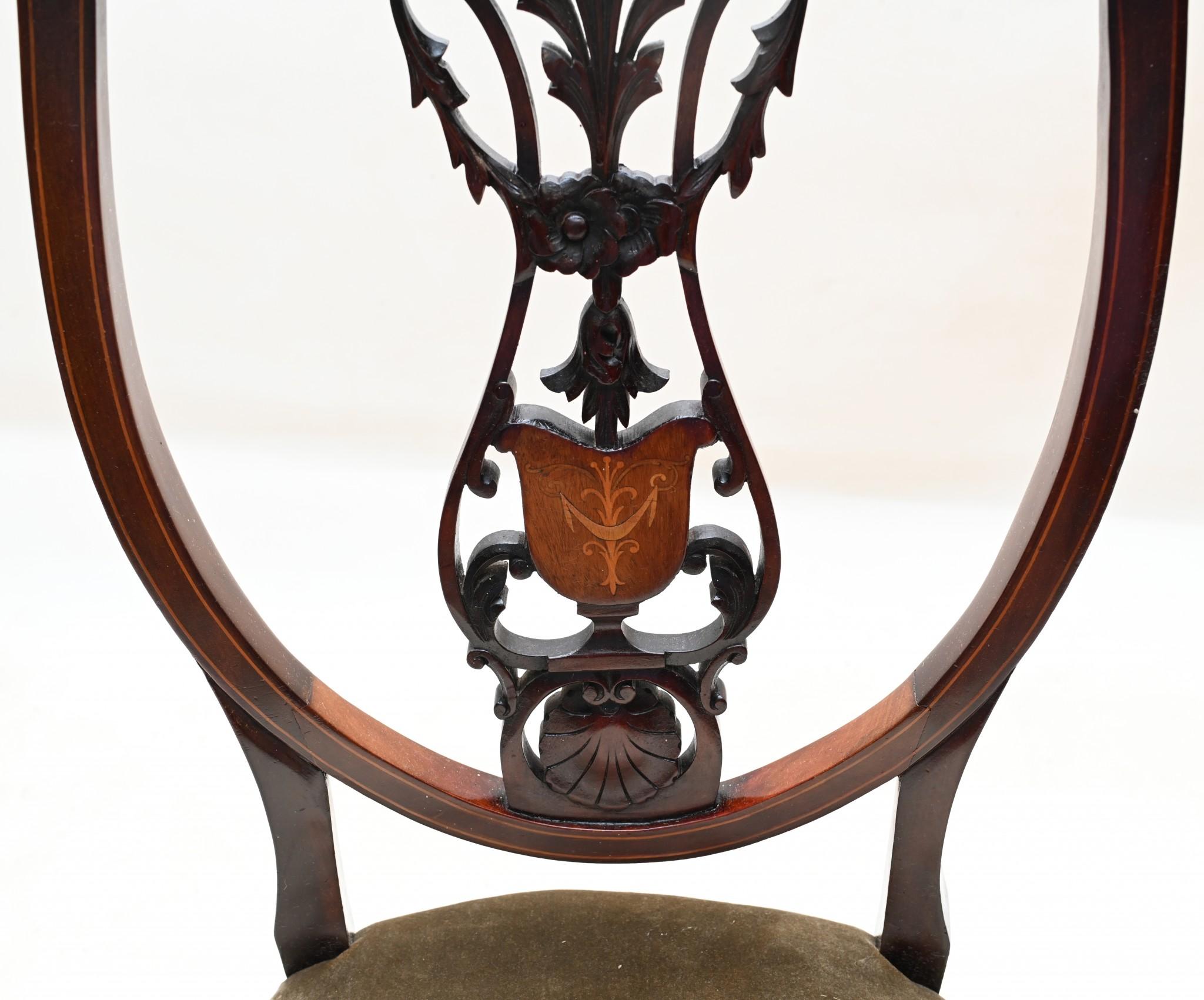 Satz edwardianischer Esszimmerstühle mit Mahagoni-Intarsien, 1900 im Angebot 1