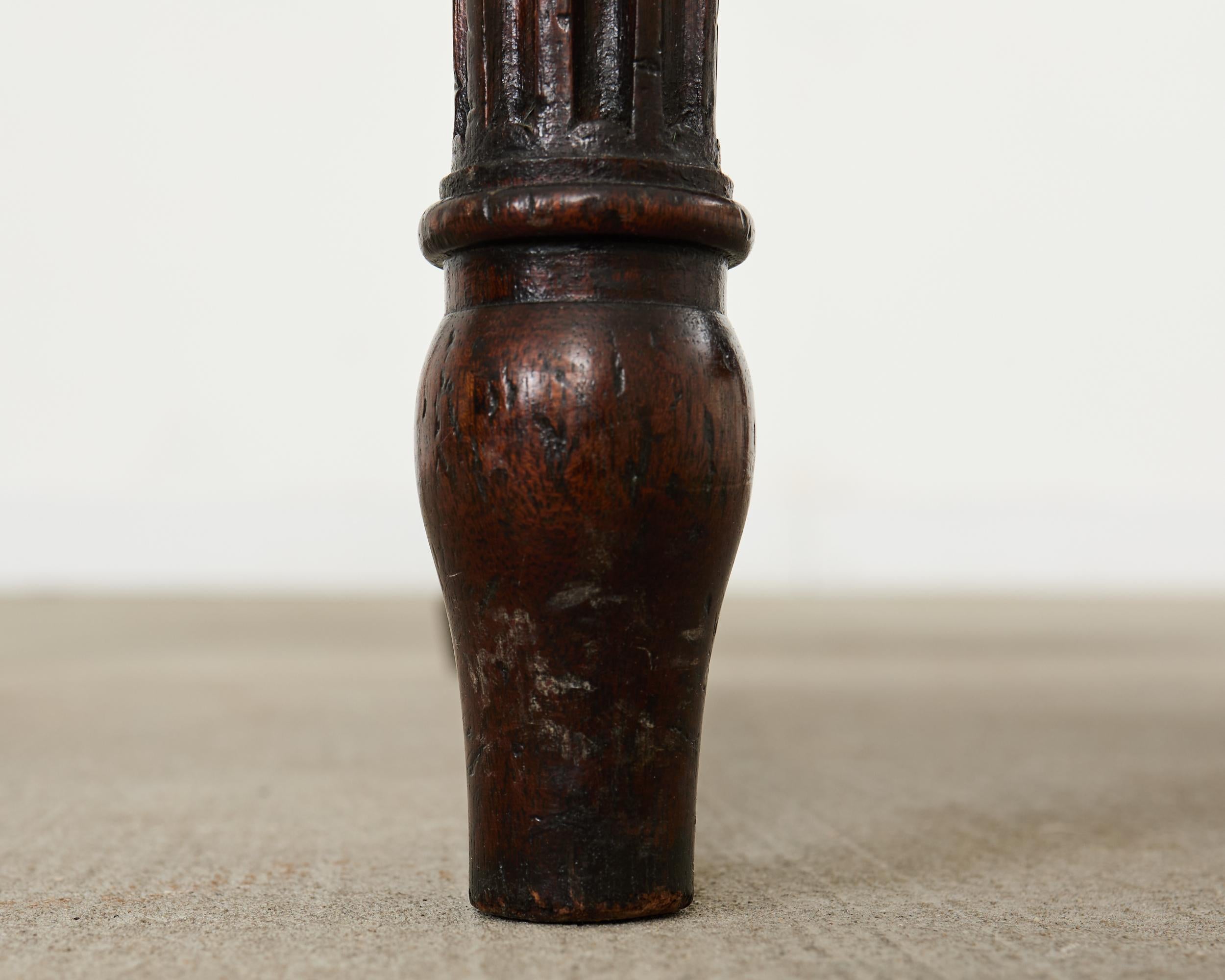 Set di otto poltrone da pranzo francesi in stile Luigi XVI in mogano in vendita 4