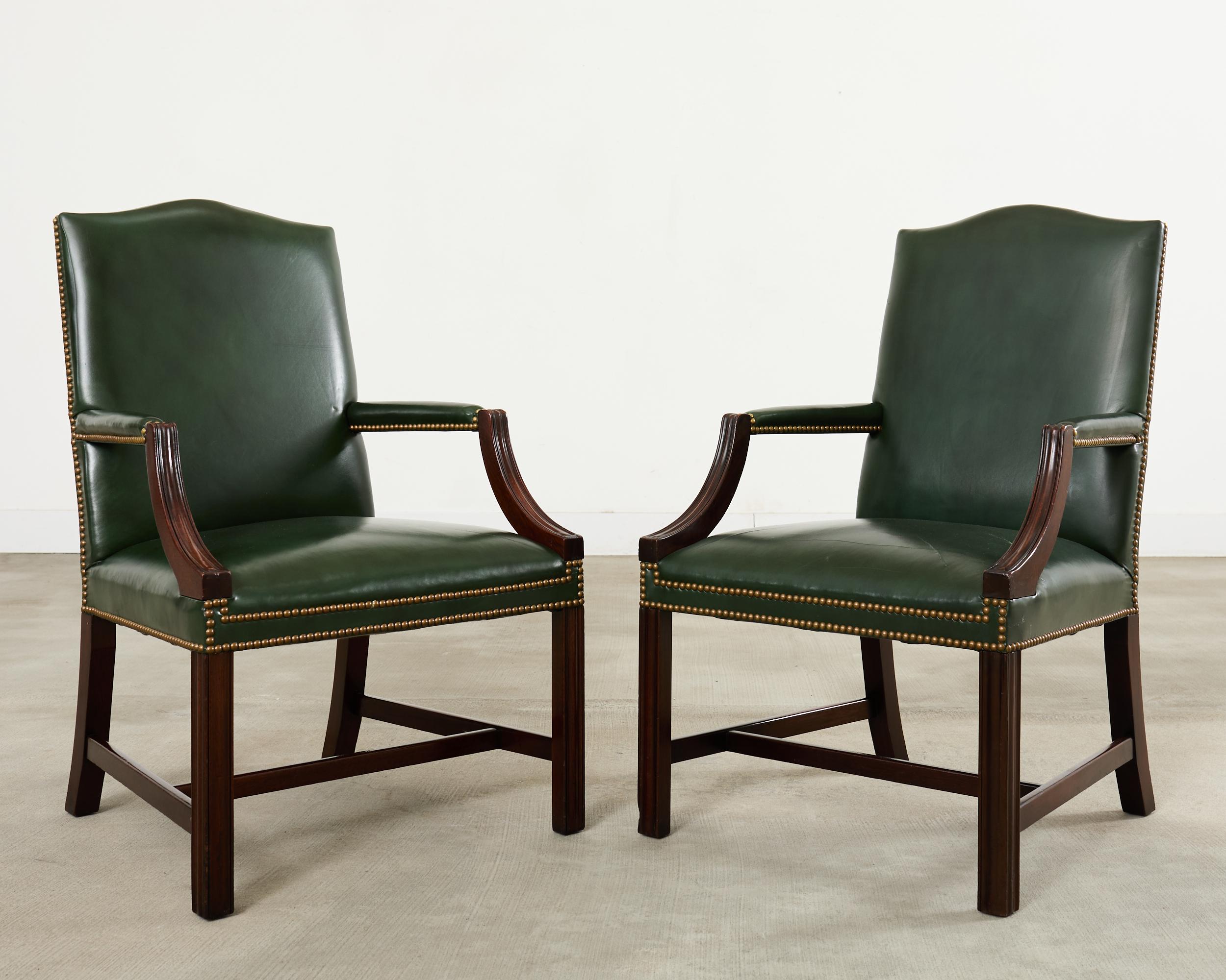 Set Eight Gainsborough Leather Mahogany Library Chairs In Good Condition For Sale In Rio Vista, CA