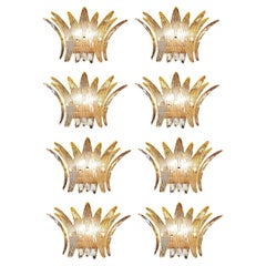 Set von acht italienischen Bernstein- Palmette-Wandleuchtern, Murano