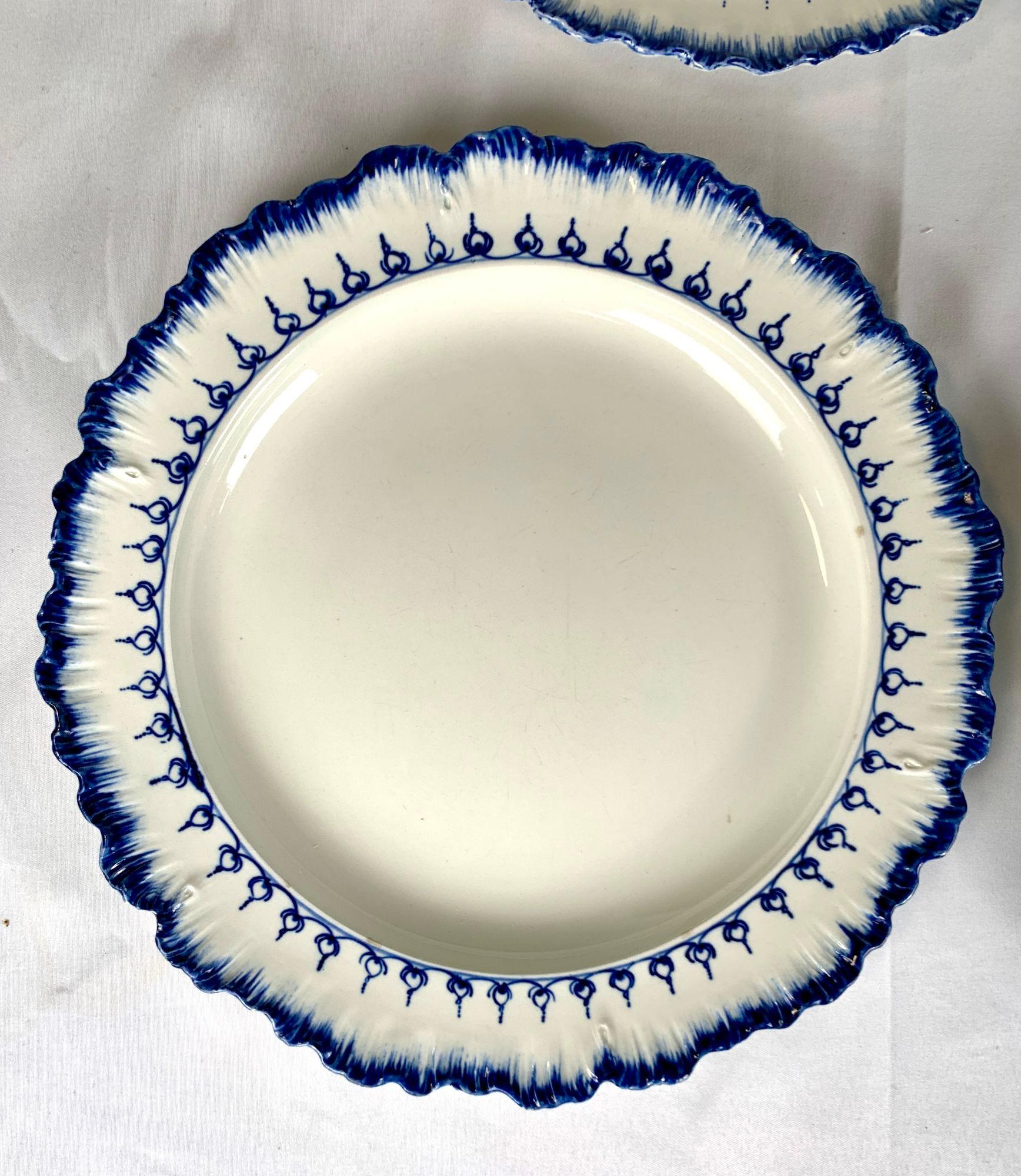 Neoclassical Set Eight Wedgwood Dinner Plates Mared Pattern Made England Circa 1840 For Sale