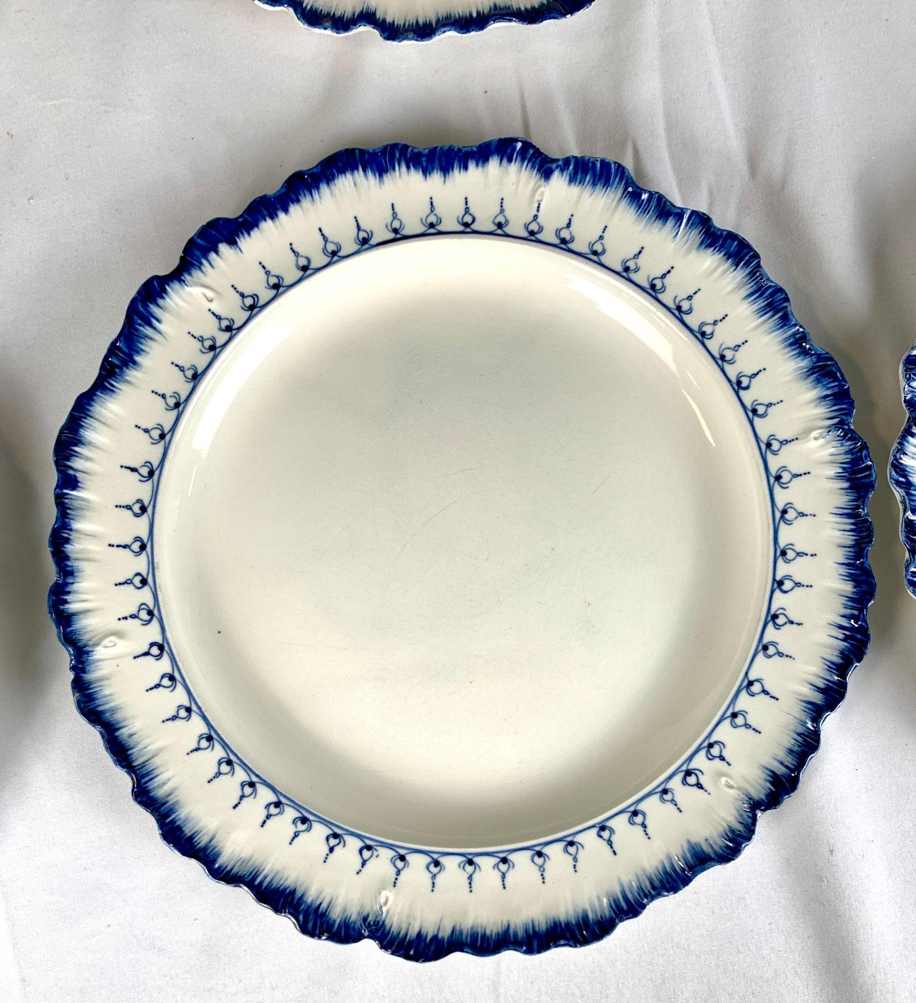 Glazed Set Eight Wedgwood Dinner Plates Mared Pattern Made England Circa 1840 For Sale