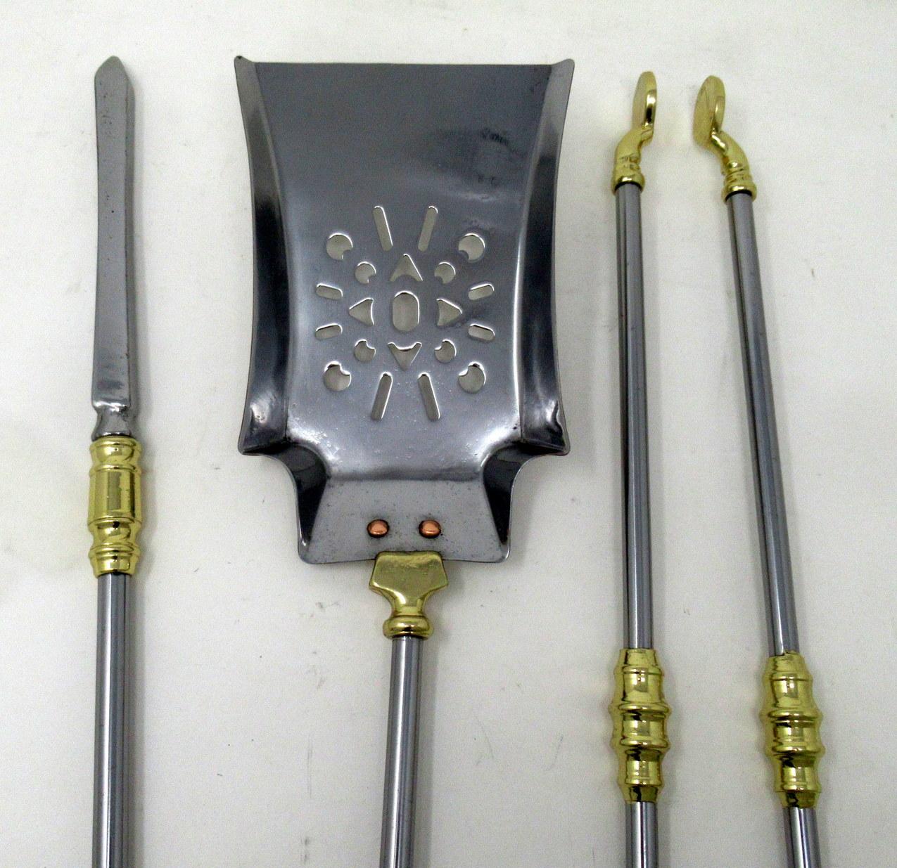 Set English Victorian Steel Brass Fireplace Fire Tools Irons Companion 19th Ct In Good Condition For Sale In Dublin, Ireland