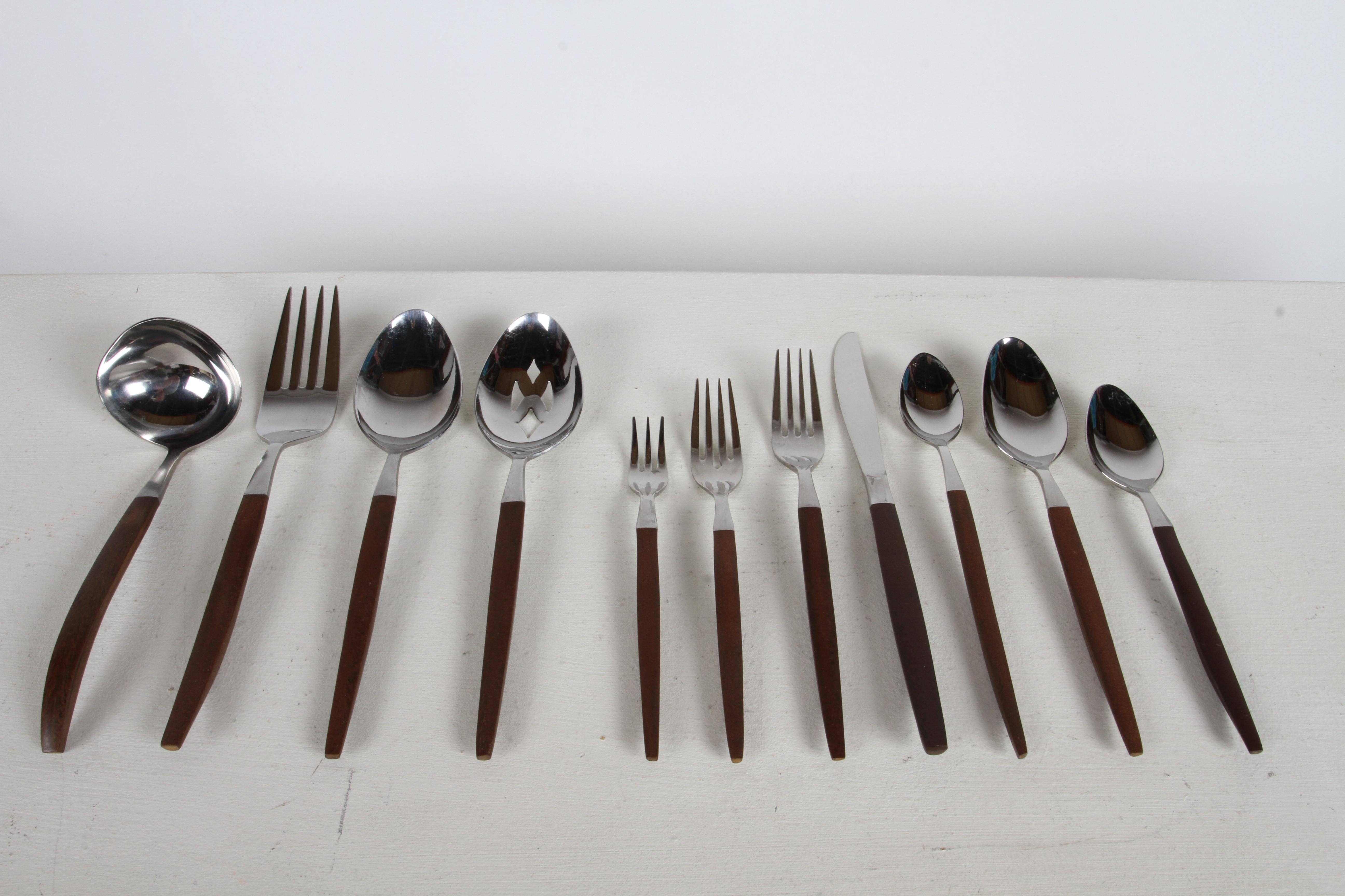 Mid-Century Modern Set for 8 EKCO Eterna 